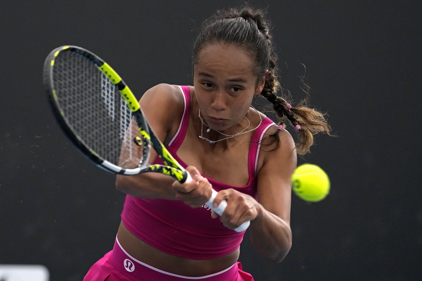 Canada's Fernandez advances, Auger-Aliassime falls at Australian Open | iNFOnews.ca Canada's Fernandez advances, Auger-Aliassime falls at Australian Open | iNFOnews.ca