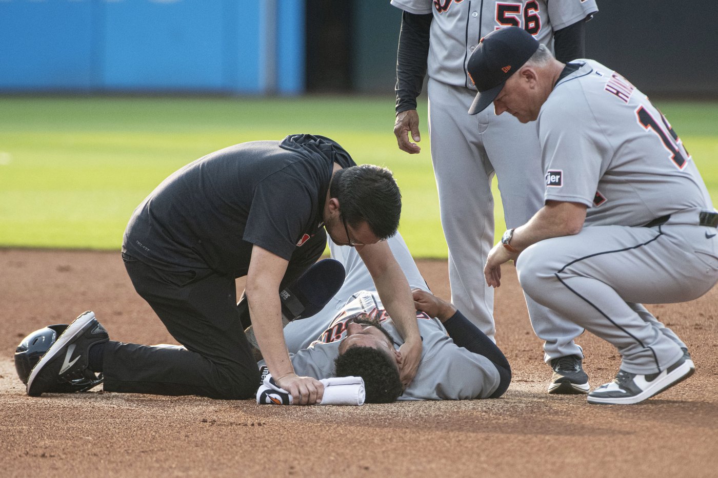 Detroit All-Star Gleyber Torres exits game at Cleveland after taking elbow to the neck | iNFOnews.ca Detroit All-Star Gleyber Torres exits game at Cleveland after taking elbow to the neck | iNFOnews.ca