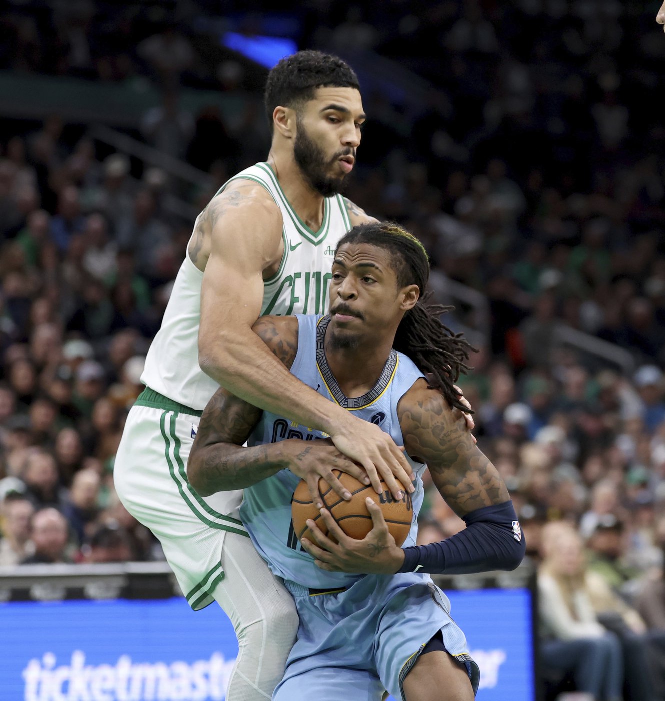 Ja Morant scores 32 to help Grizzlies beat Celtics 127-121 and snap 10-game losing streak in Boston | iNFOnews.ca