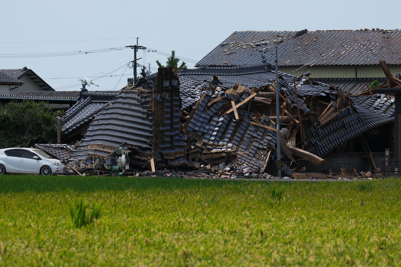 Hope dwindles for rescue in southwestern Japan quake as death toll climbs to 25 | iNhome