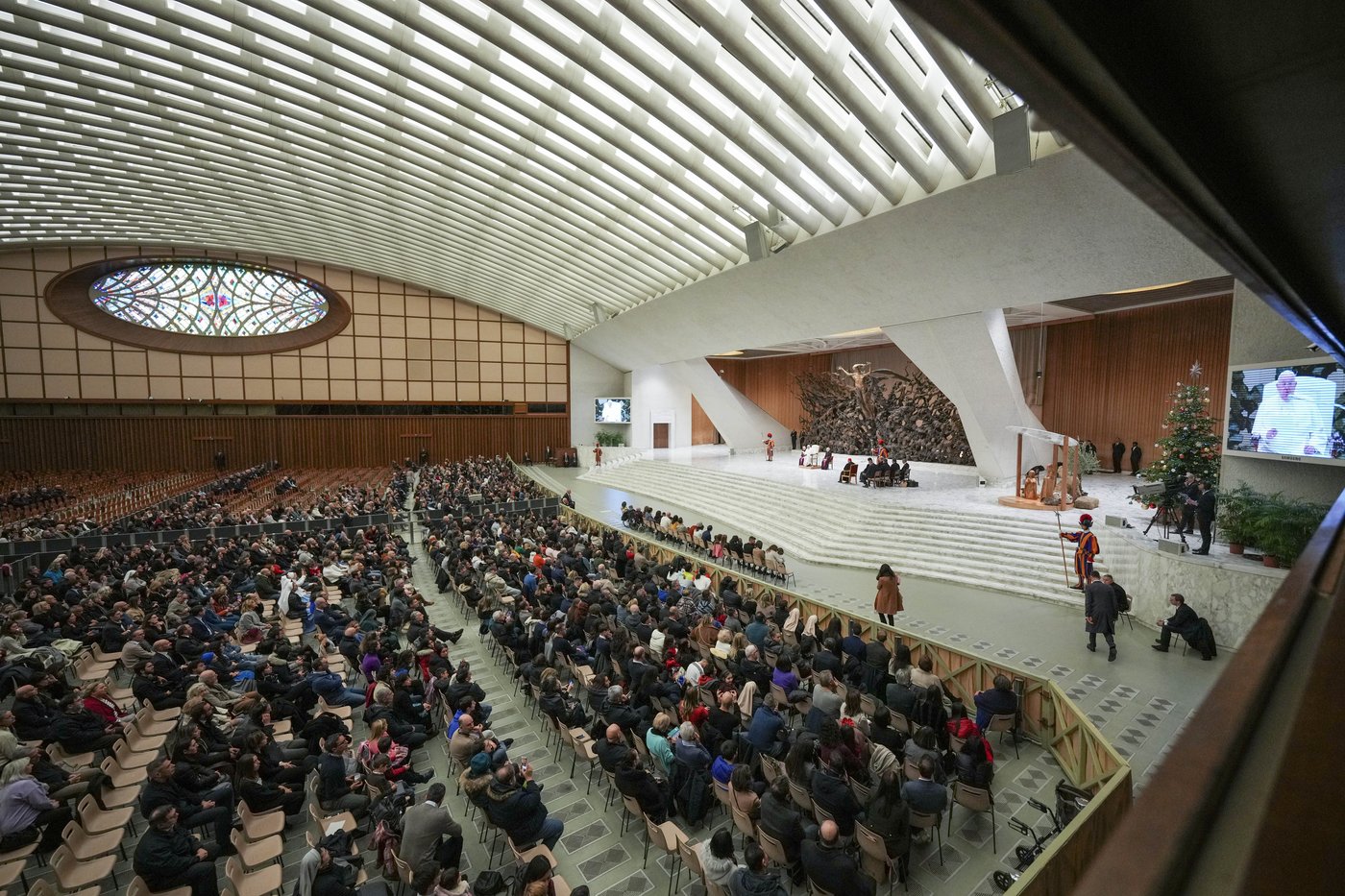 Pope has a cold and will skip outdoor Sunday prayer ahead of a busy week | iNFOnews.ca