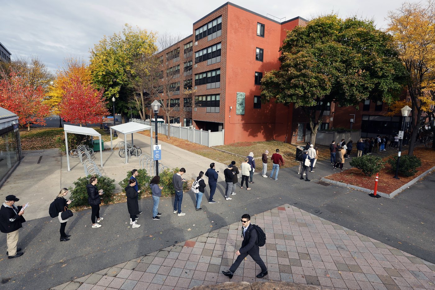 Massachusetts Democrat Elizabeth Warren wins third term in US Senate | iNFOnews.ca