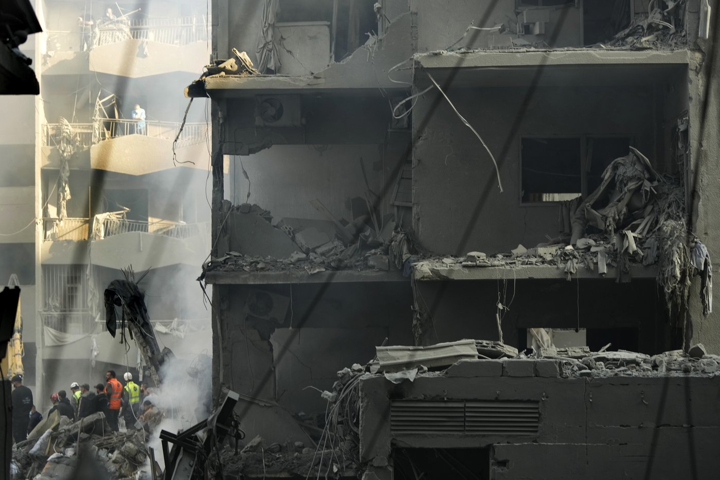 Israeli strikes in central Beirut kill at least 20 as diplomats push for a cease-fire | iNFOnews.ca Israeli strikes in central Beirut kill at least 20 as diplomats push for a cease-fire | iNFOnews.ca
