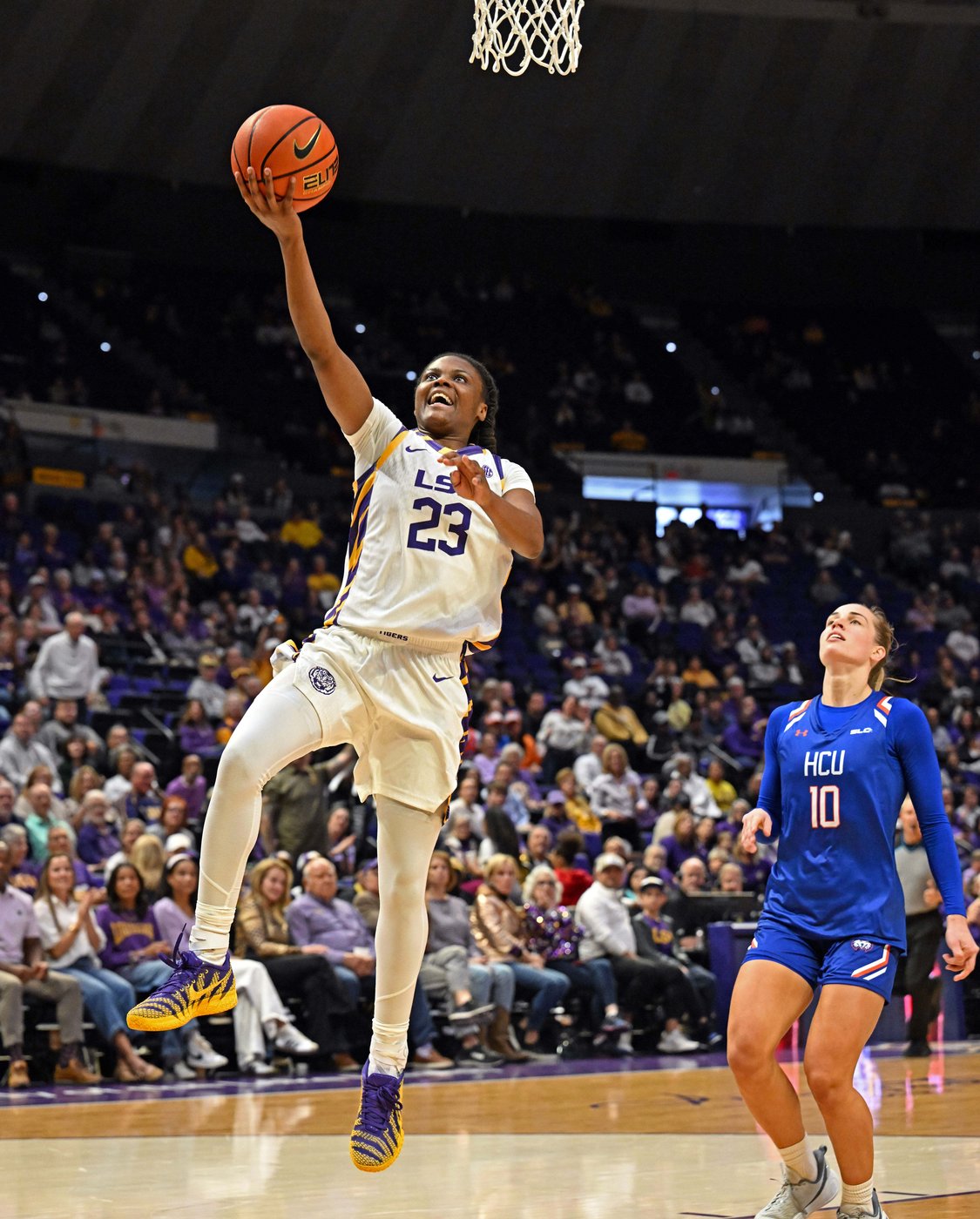 Fulwiley's 21 points, 7 steals in her LSU debut lead the No. 5 Tigers past Houston Christian 108-55 | iNFOnews.ca