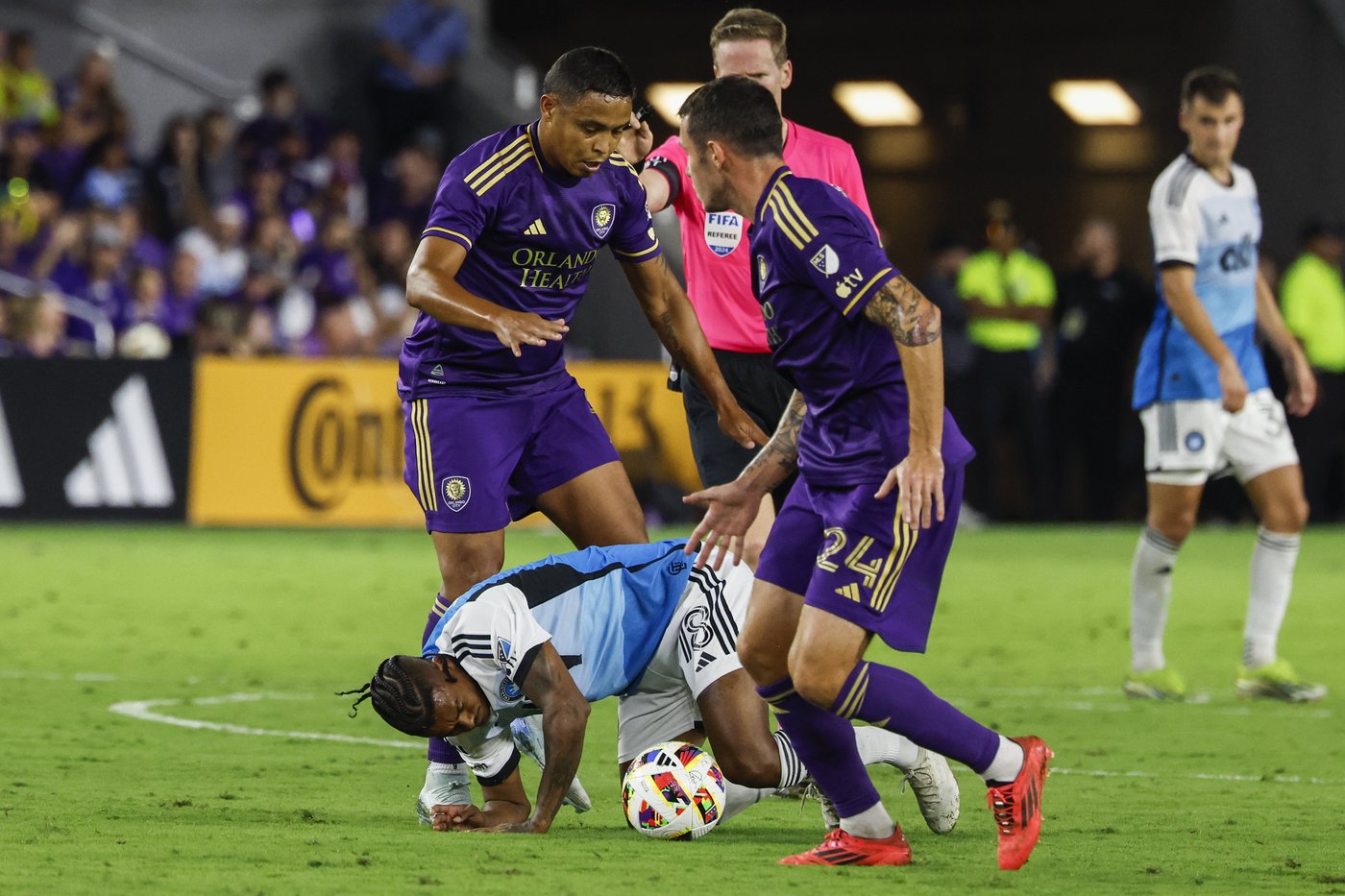 Facundo Torres, Martin Ojeda, Pedro Gallese lead Orlando City past Charlotte 2-0 in playoff opener | iNFOnews.ca