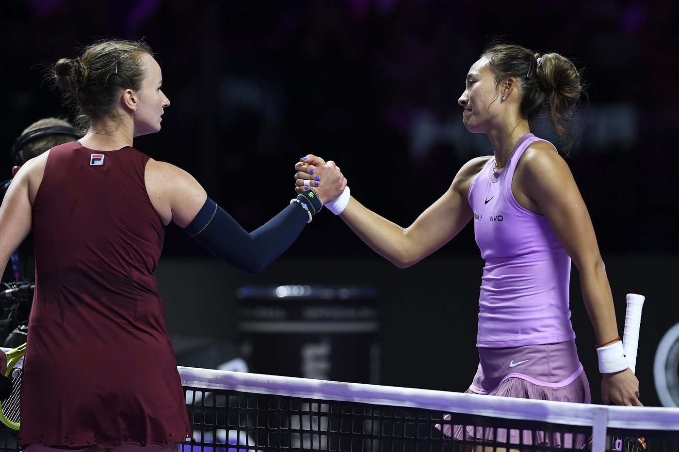 Gauff upsets Sabalenka and sets up showdown with Zheng for WTA Finals title | iNFOnews.ca