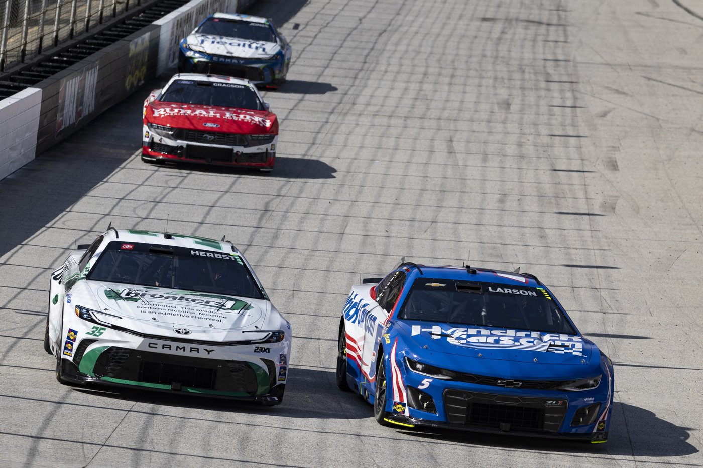Kyle Larson dominates and claims an emotional Cup victory at Bristol Motor Speedway | iNFOnews.ca Kyle Larson dominates and claims an emotional Cup victory at Bristol Motor Speedway | iNFOnews.ca