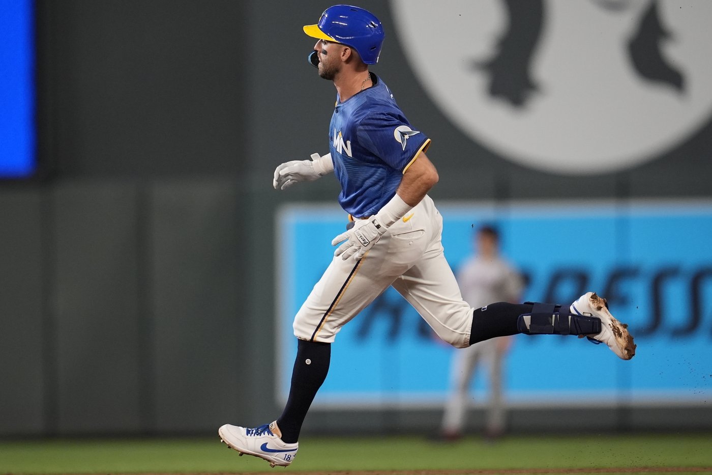 Kody Clemens hits 3 homers to help the Twins outlast the Diamondbacks, 9-8 | iNFOnews.ca