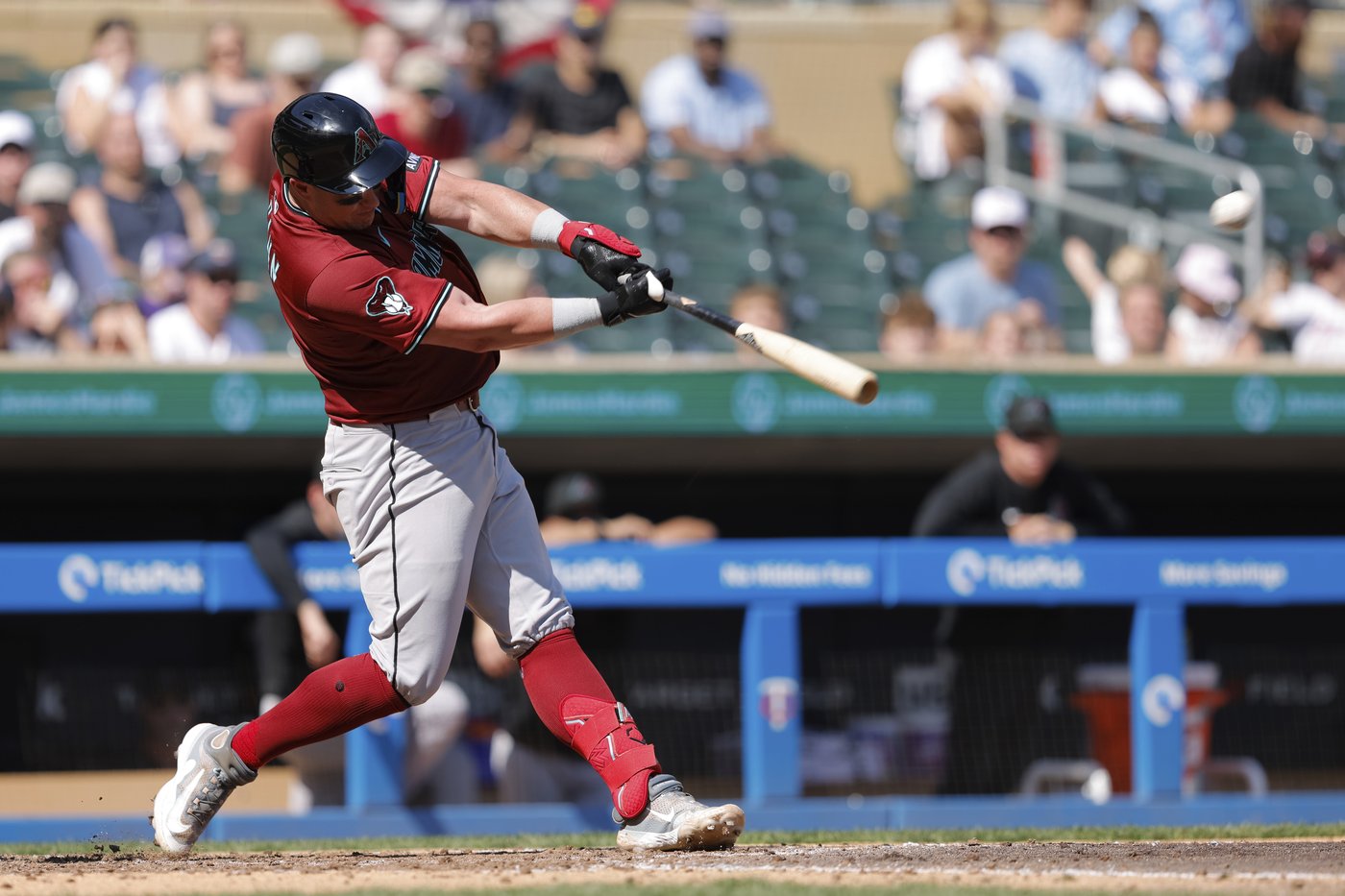 McCann homers and drives in 4 runs to help the Diamondbacks beat the Twins, 6-4 | iNFOnews.ca