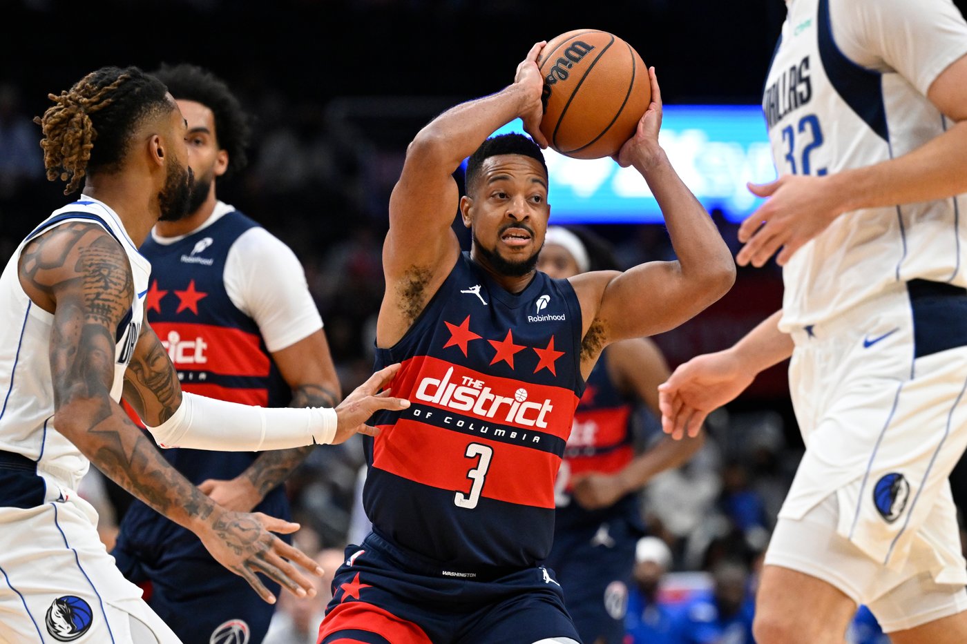 Naji Marshall scores 30 points to lead the Mavericks to 111-105 win over the Wizards | iNFOnews.ca