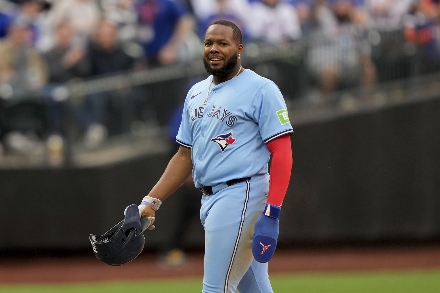 Blue Jays confirm signing of slugger Guerrero Jr. to US$500M, 14-year extension | iNFOnews.ca Blue Jays confirm signing of slugger Guerrero Jr. to US$500M, 14-year extension | iNFOnews.ca