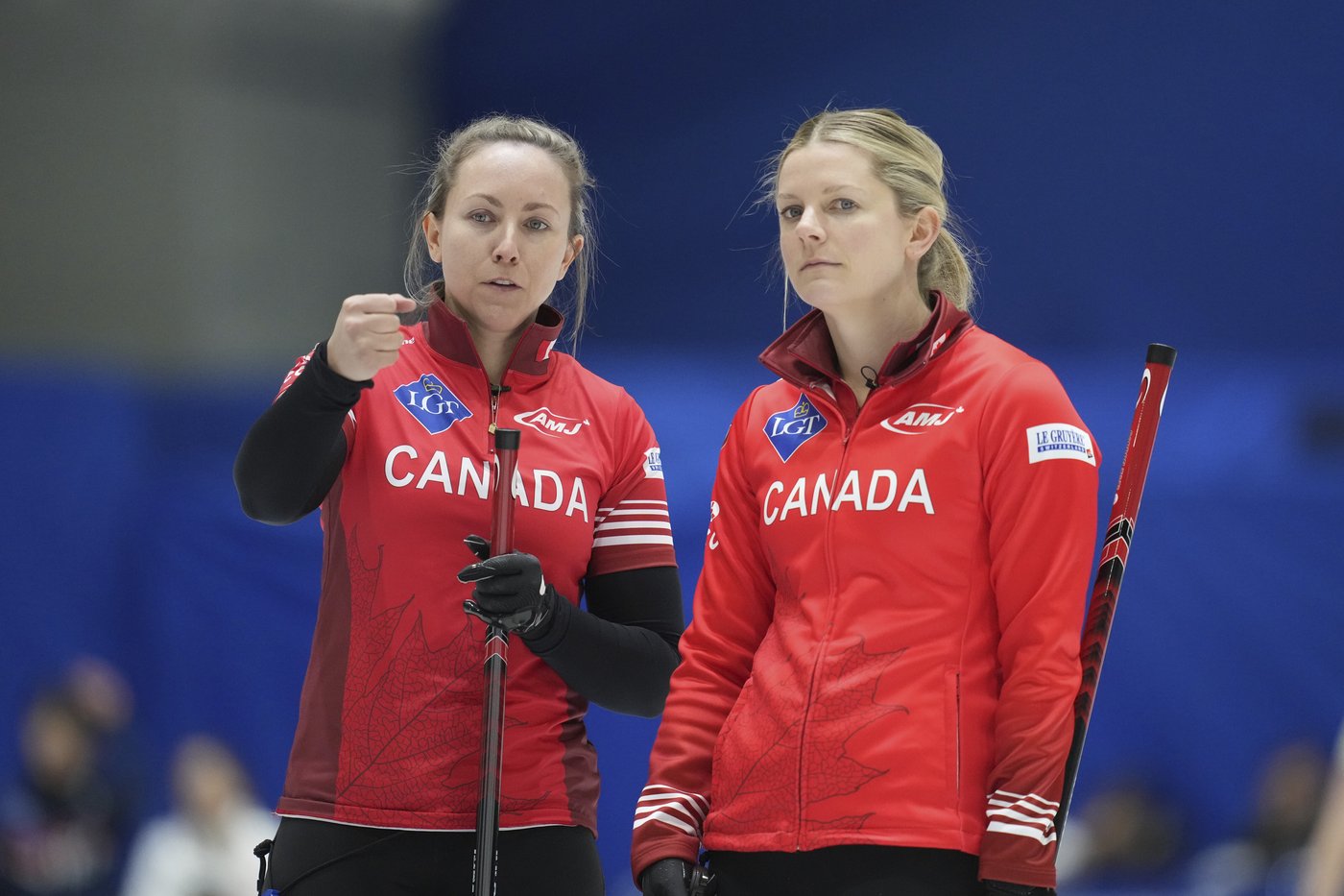Homan beats U.S. 8-4, improves to 4-1 at women's world curling championship | iNFOnews.ca