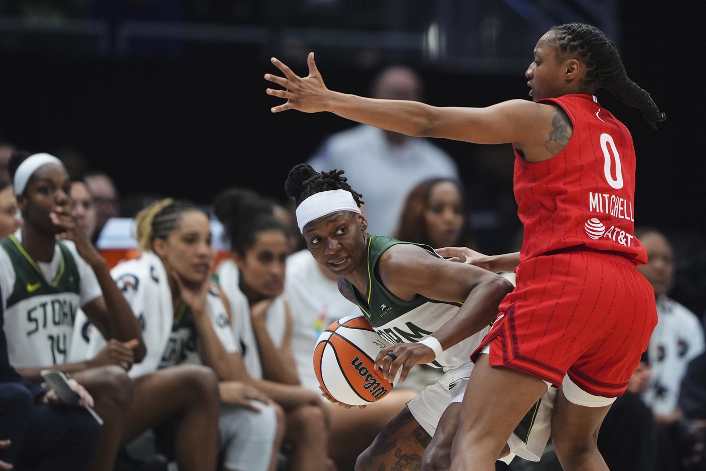 Boston scores career-high 31, Clark held to 6 points as the Fever beat the Storm 94-86 | iNFOnews.ca