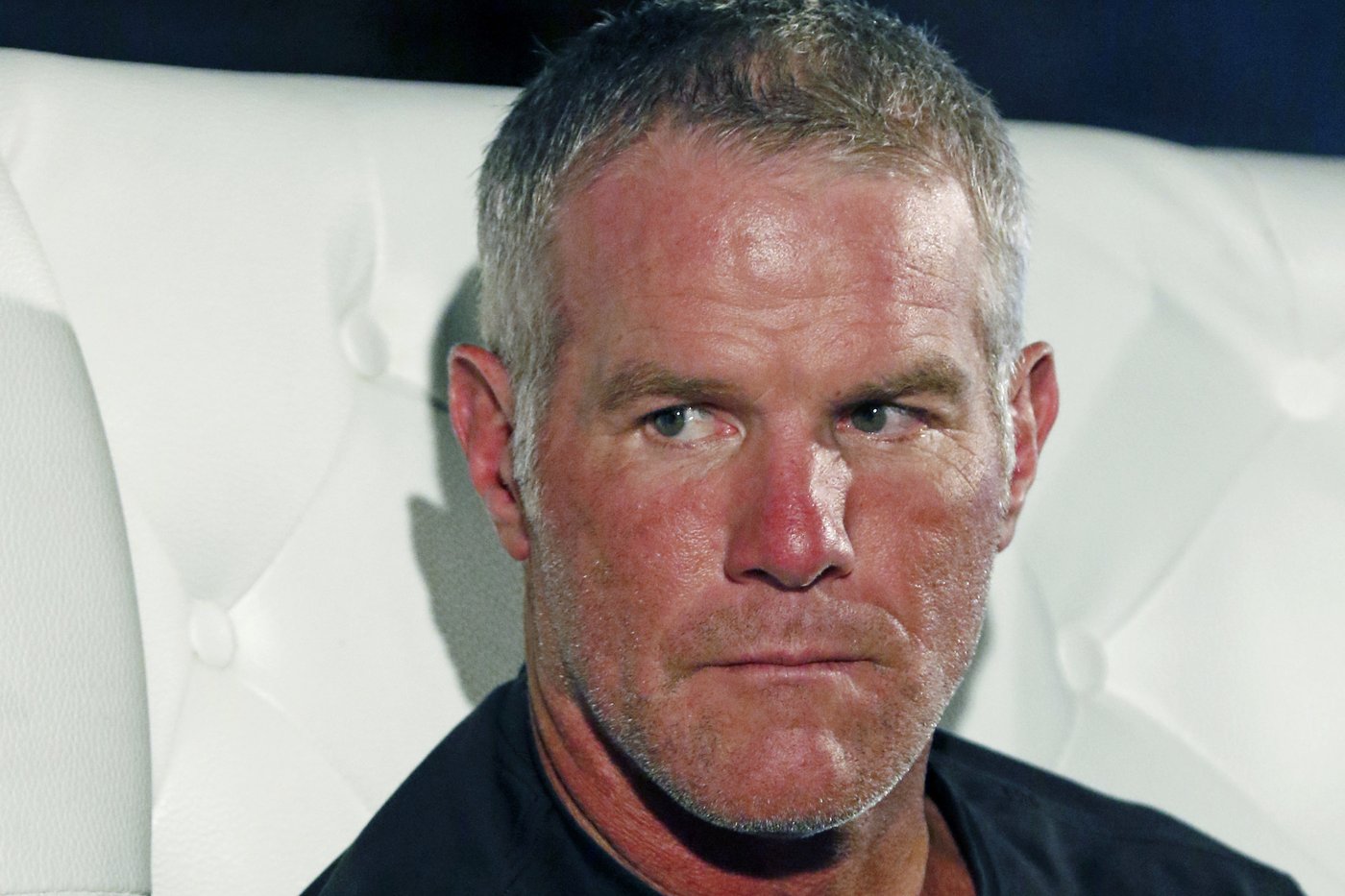 Retired NFL quarterback Brett Favre says he has Parkinson's disease | iNFOnews.ca Retired NFL quarterback Brett Favre says he has Parkinson's disease | iNFOnews.ca