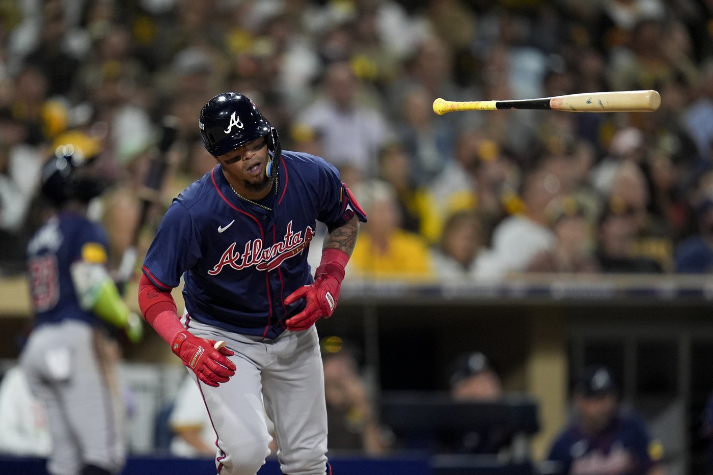 Tatis hits 2-run homer, King strikes out 12 as the Padres beat the Braves 4-0 in playoff opener | iNFOnews.ca