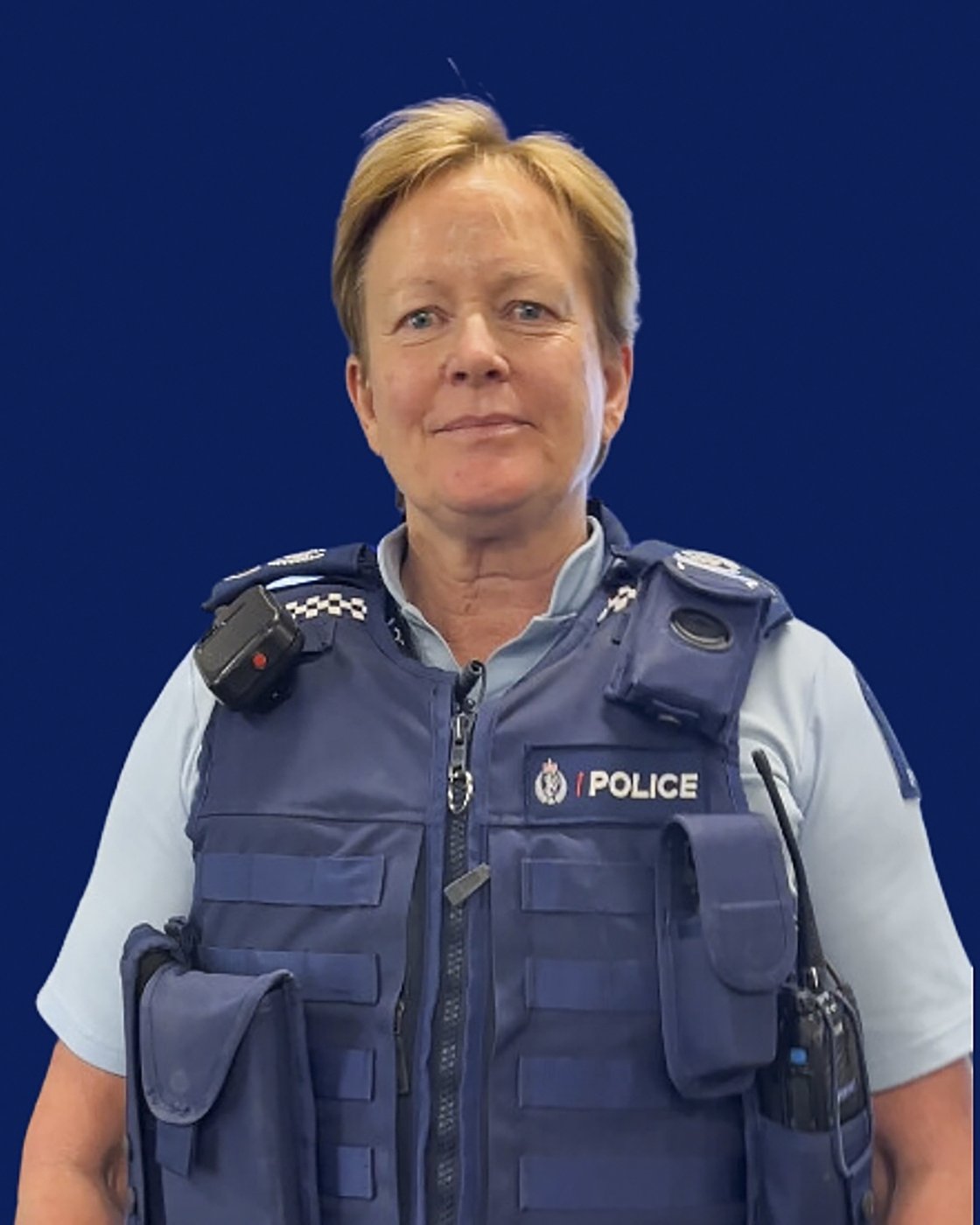 Driver runs down 2 New Zealand police officers, killing 1 | iNFOnews.ca Driver runs down 2 New Zealand police officers, killing 1 | iNFOnews.ca