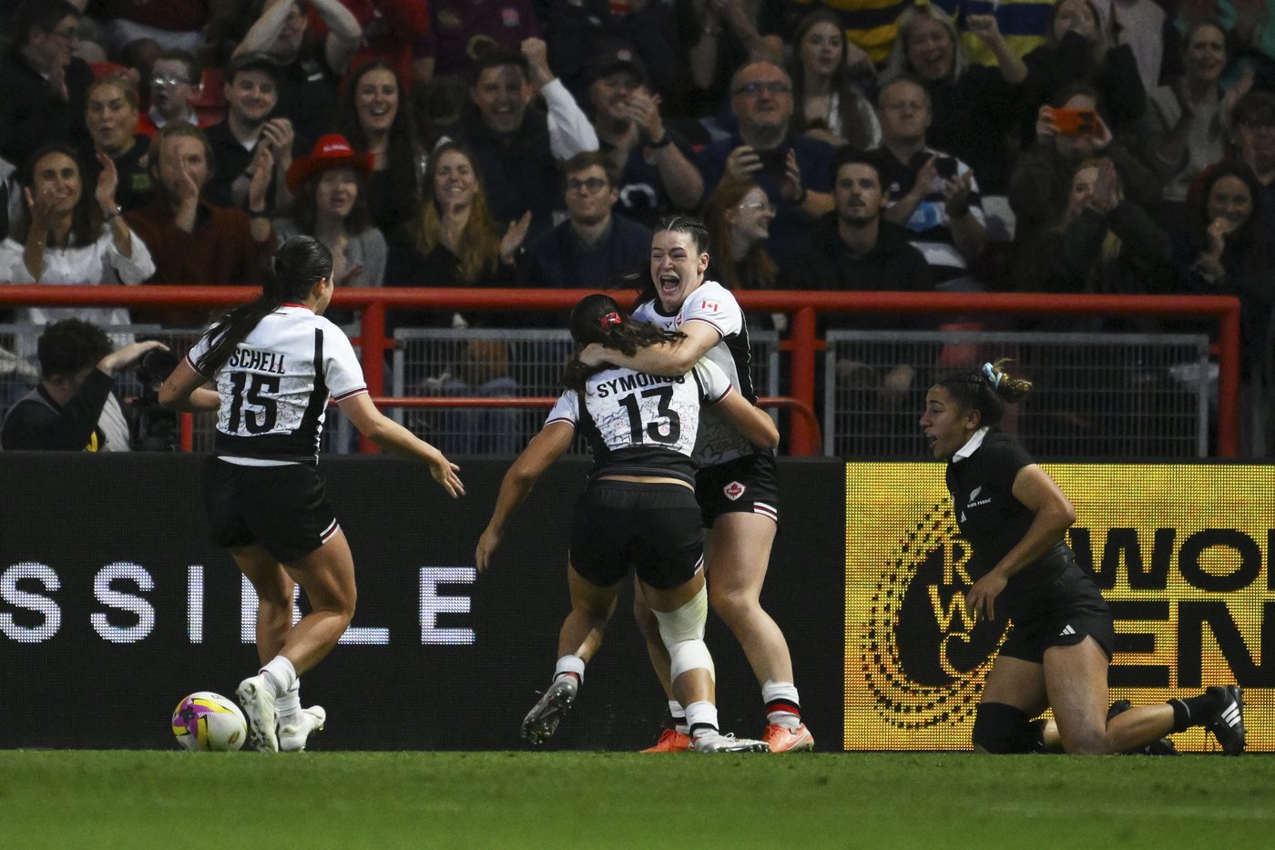 Canada tops New Zealand 34-19, advances to Women's Rugby World Cup final | iNFOnews.ca Canada tops New Zealand 34-19, advances to Women's Rugby World Cup final | iNFOnews.ca