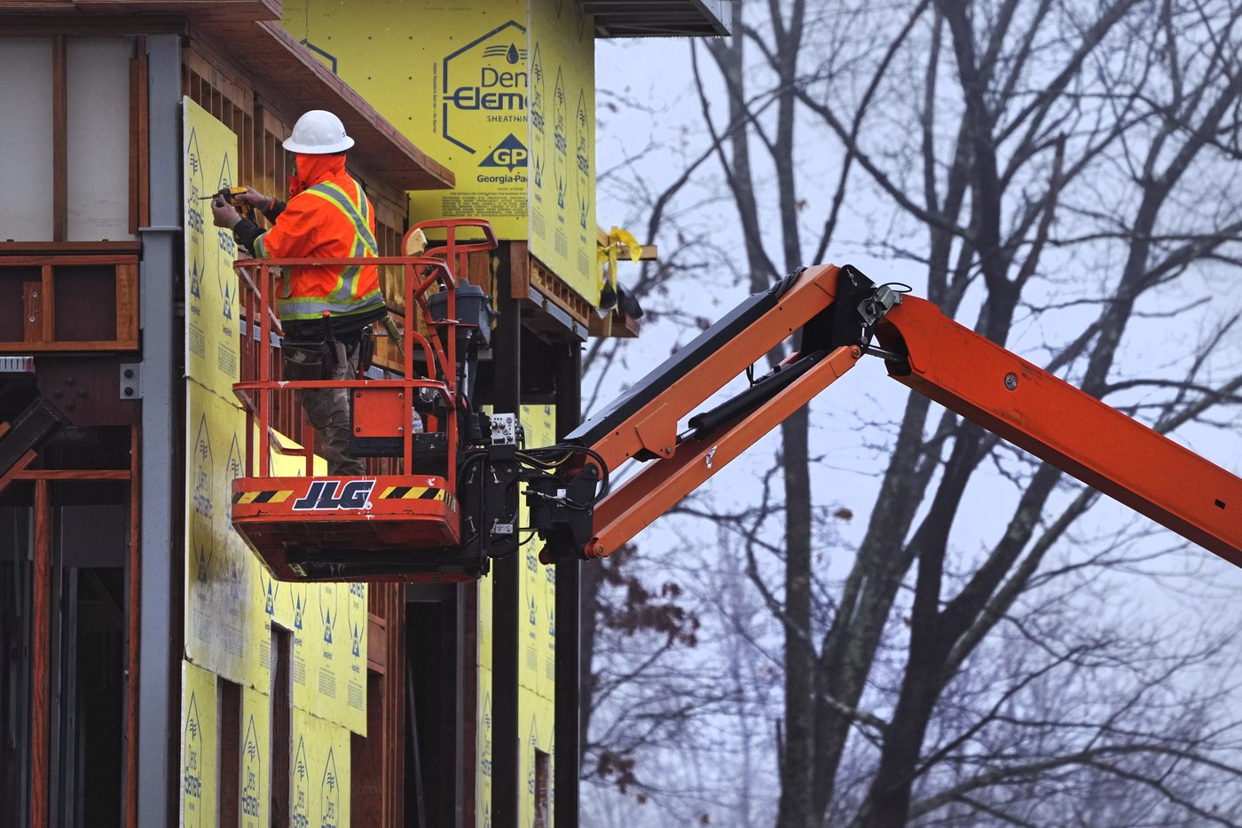 East Coast storm makes a mess at ski resorts as strong winds cause power outages | iNFOnews.ca East Coast storm makes a mess at ski resorts as strong winds cause power outages | iNFOnews.ca