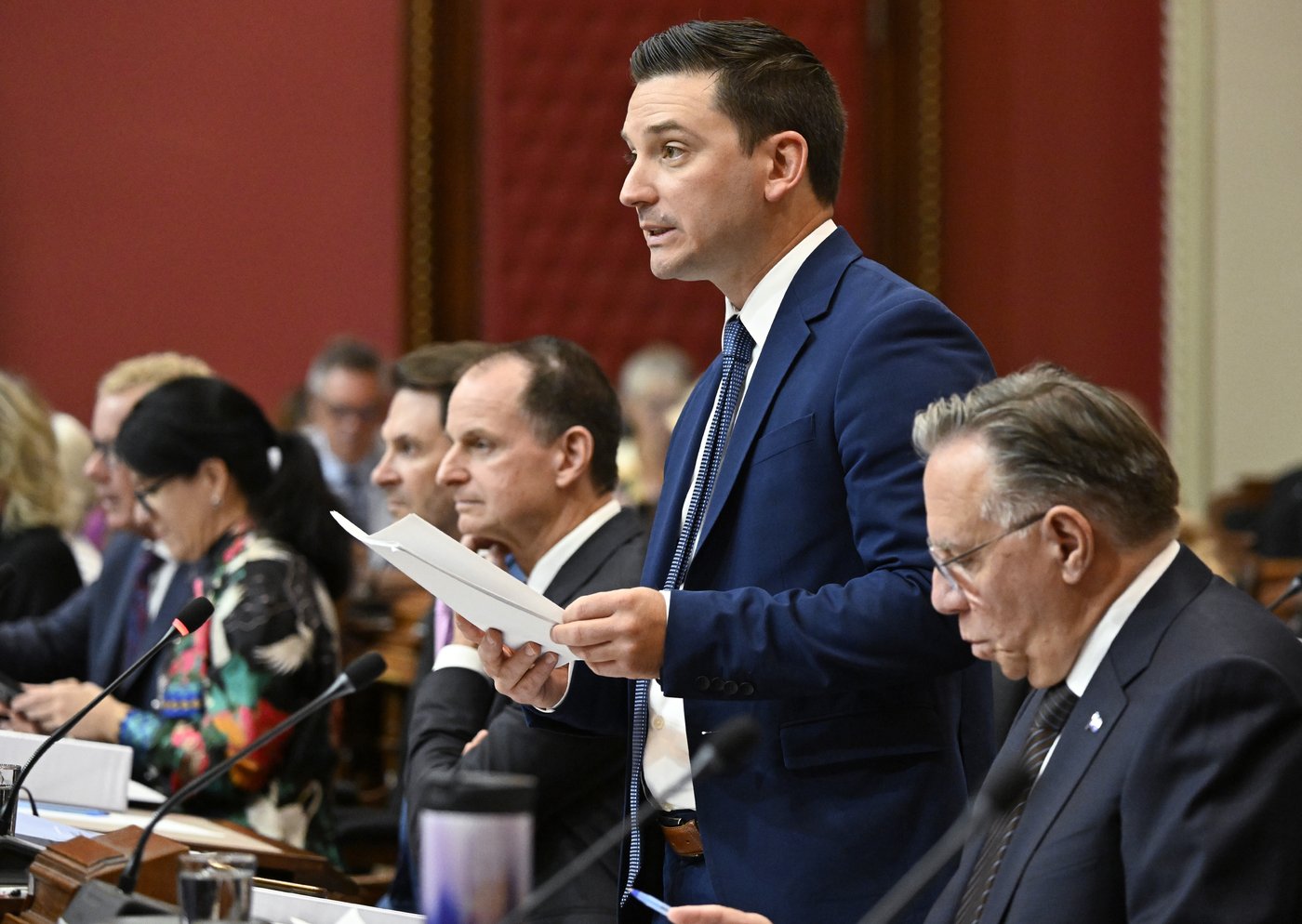 Quebec bill aims to stop people from sharing intimate images without consent | iNFOnews.ca