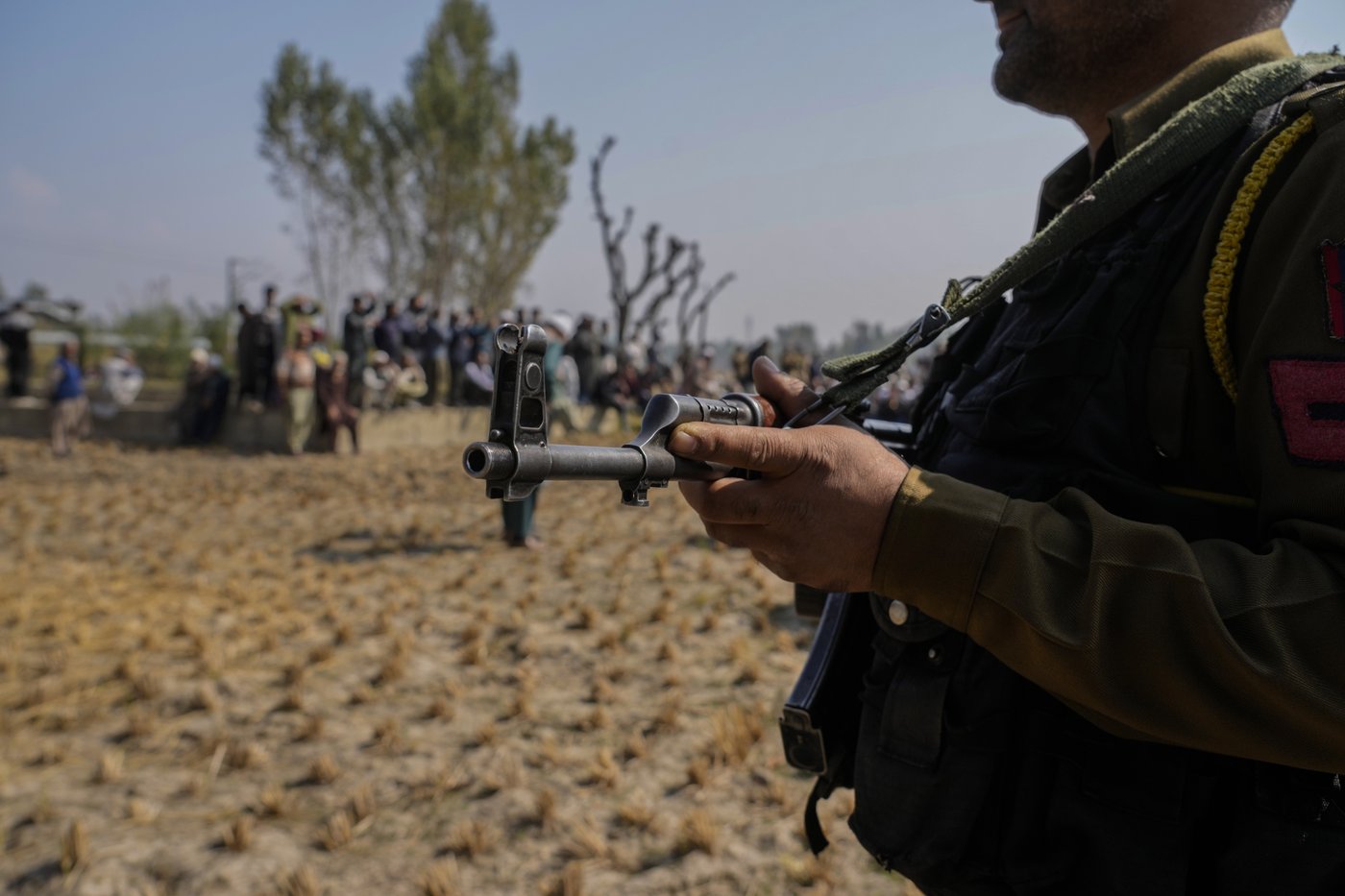 Gunmen kill 7 people working on a strategic tunnel project in Indian-controlled Kashmir | iNFOnews.ca Gunmen kill 7 people working on a strategic tunnel project in Indian-controlled Kashmir | iNFOnews.ca