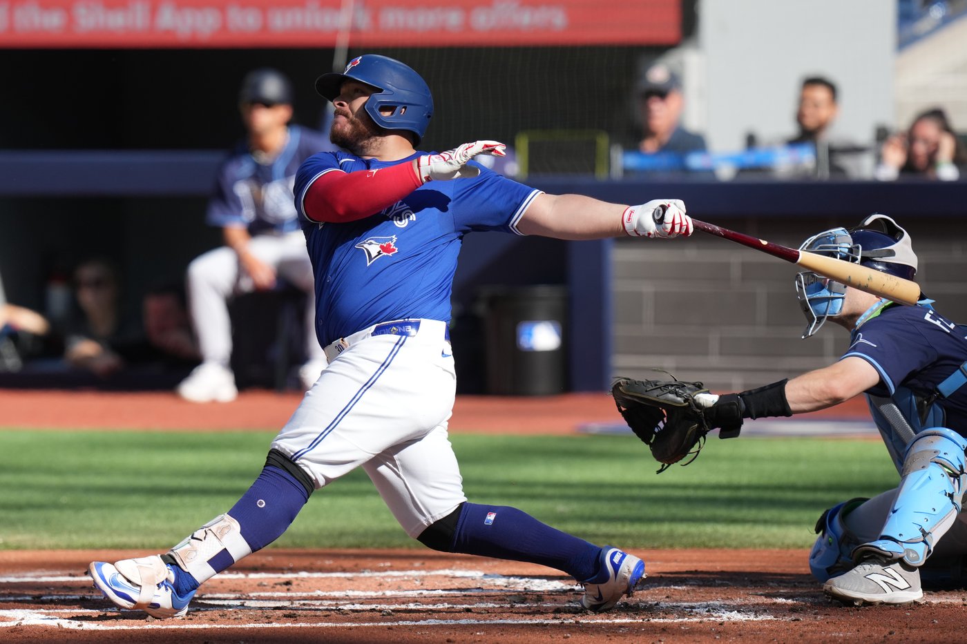 Blue Jays beat Rays 13-4 to win East title and earn bye to division series | iNFOnews.ca