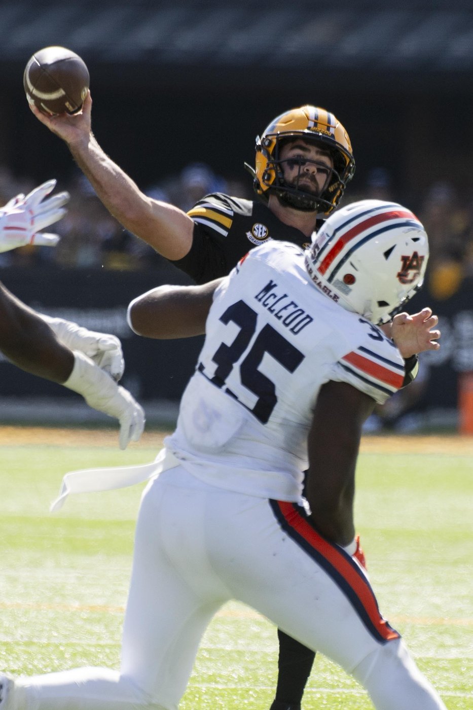 Struggling Auburn and Kentucky look to revive fading bowl prospects | iNFOnews.ca