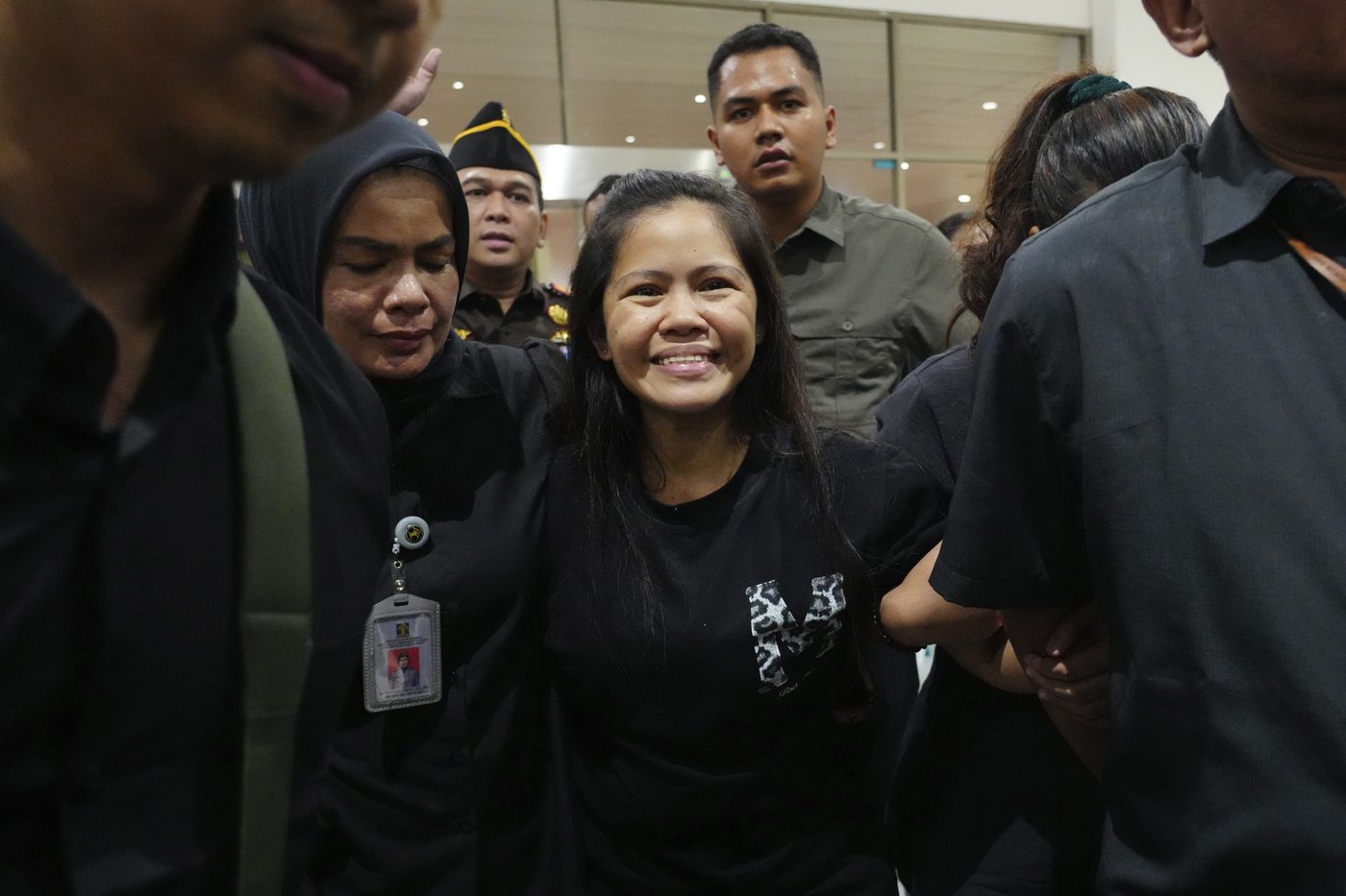 Filipina who won a last-minute reprieve from the Indonesian firing squad in 2015 is to return home | iNFOnews.ca Filipina who won a last-minute reprieve from the Indonesian firing squad in 2015 is to return home | iNFOnews.ca