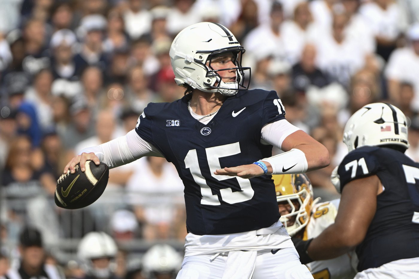 Allar's 4 total TDs lead No. 10 Penn State over Kent State | iNFOnews.ca Allar's 4 total TDs lead No. 10 Penn State over Kent State | iNFOnews.ca