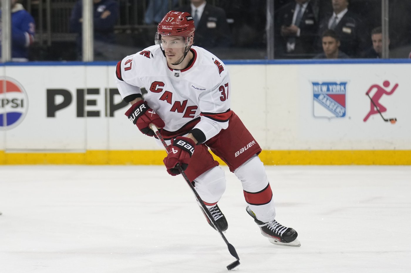 Svechnikov scores twice as Hurricanes defeat Rangers 4-0 | iNFOnews.ca