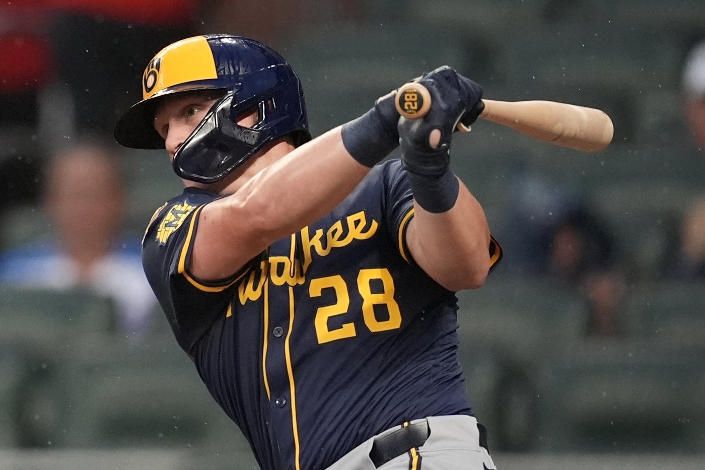 Peralta throws 5 strong innings as Brewers manhandle Braves 7-2 to improve best record in majors | iNFOnews.ca
