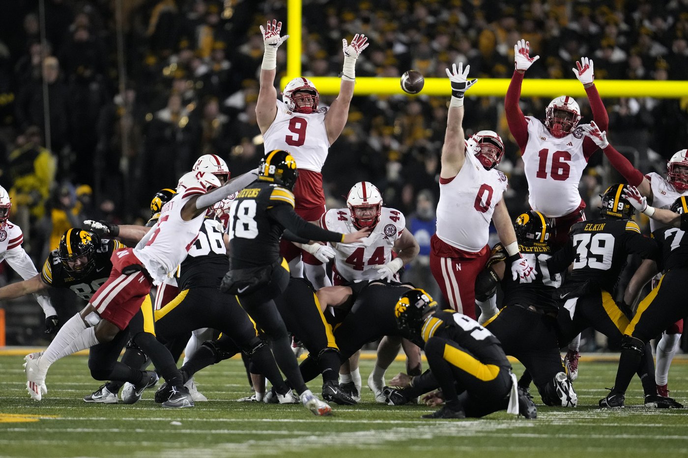 Drew Stevens' 53-yard field goal lifts Iowa over Nebraska 13-10 | iNFOnews.ca Drew Stevens' 53-yard field goal lifts Iowa over Nebraska 13-10 | iNFOnews.ca