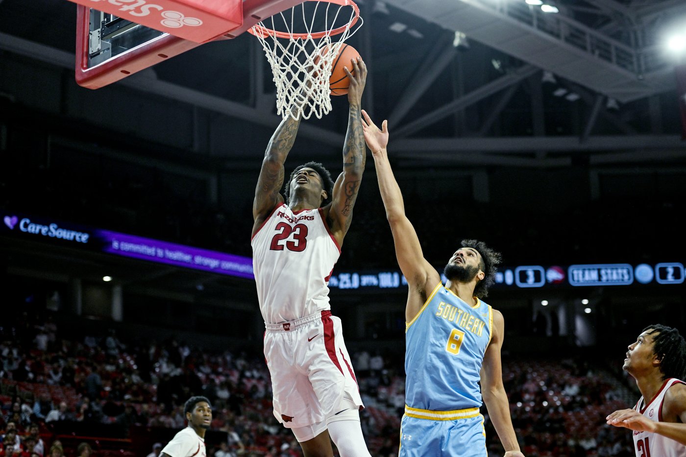 Trevon Brazile stars as No. 14 Arkansas pounds Southern 109-77 in its season opener | iNFOnews.ca