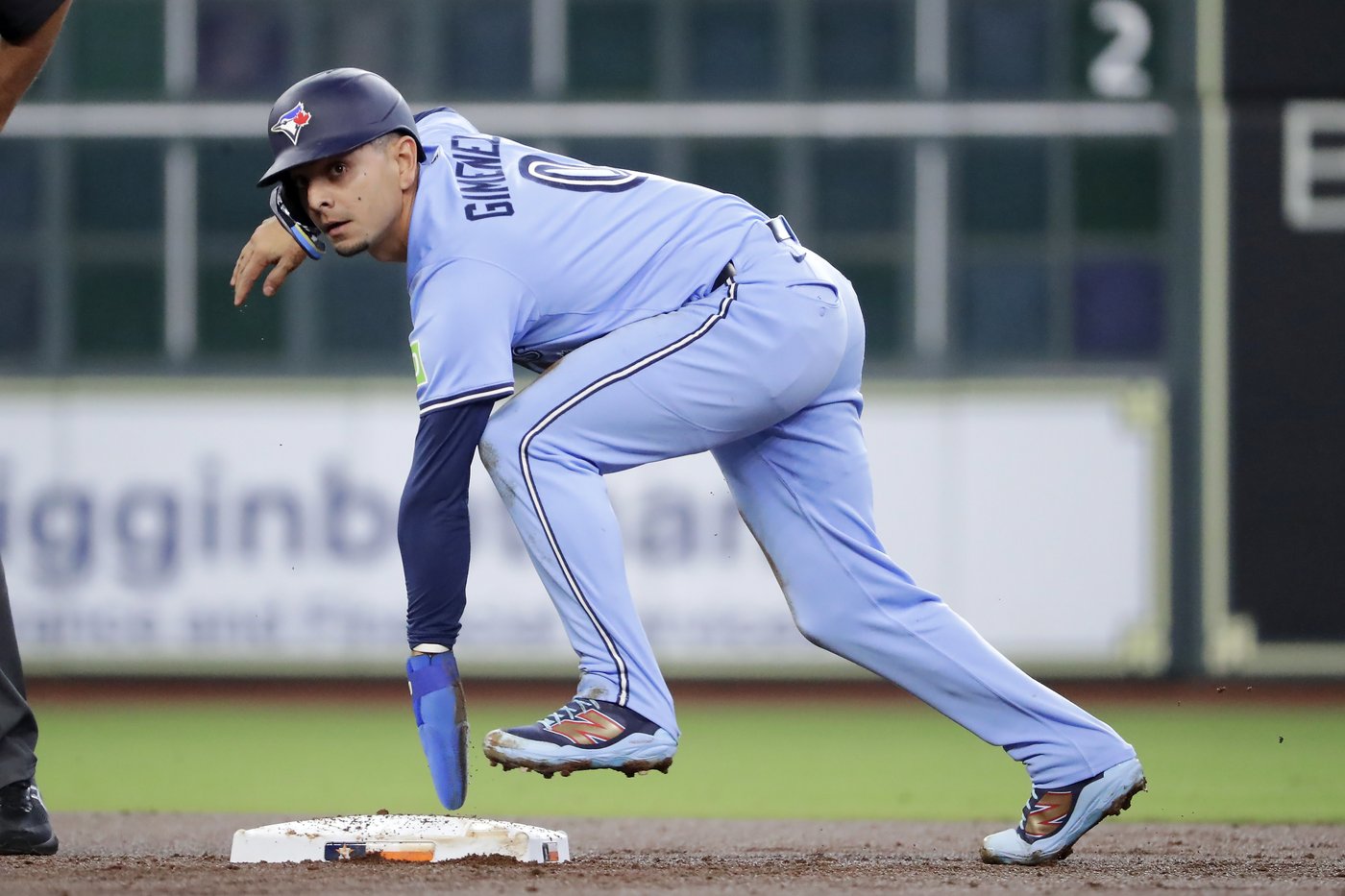 Blue Jays reinstate Gimenez and Heineman before series opener against Phillies | iNFOnews.ca
