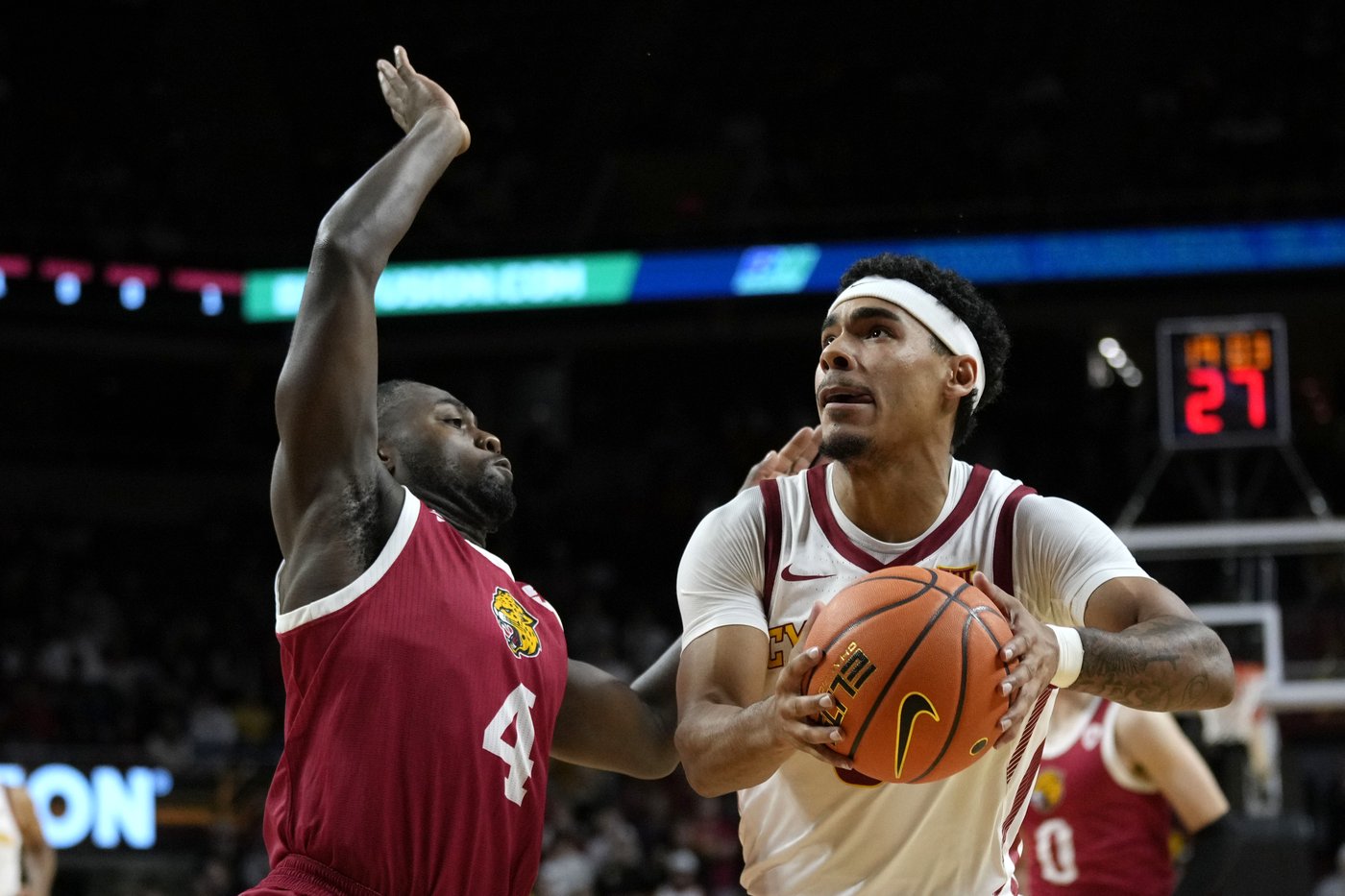 Jones scores 20 points off bench, Lipsey adds 17 in No. 5 Cyclones' 87-52 win over IU Indianapolis | iNFOnews.ca