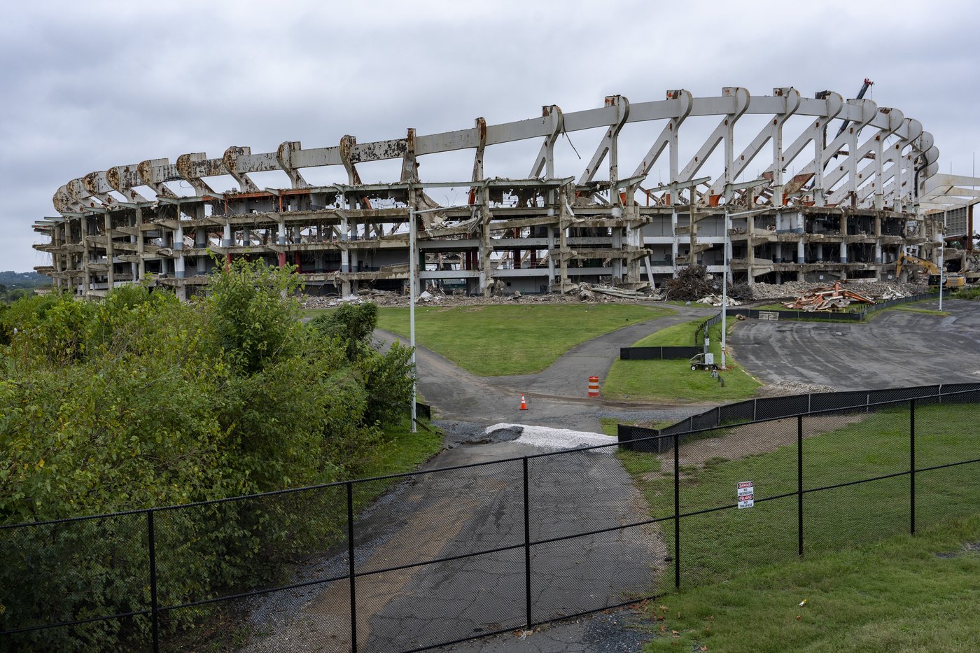 DC Council gives final approval to the Washington Commanders' return to the RFK Stadium site | iNFOnews.ca