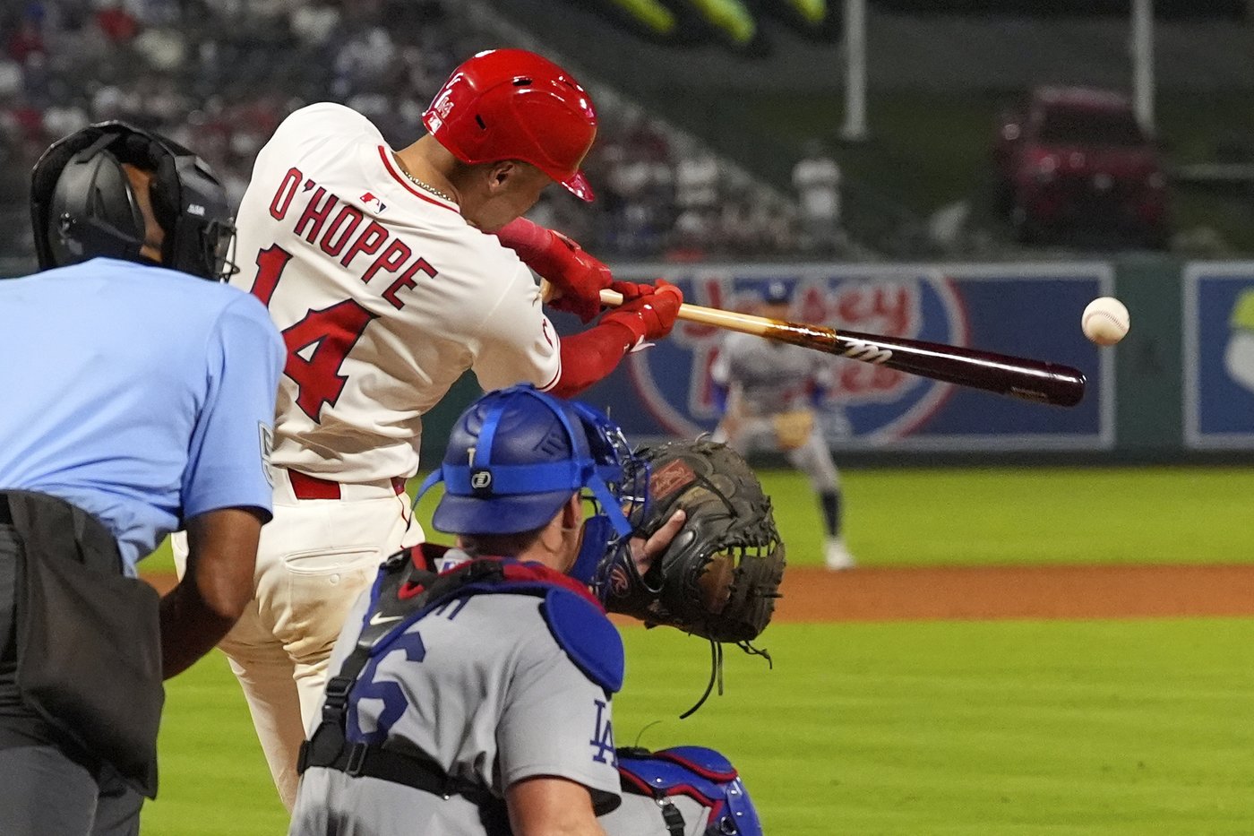 Ohtani pitches into 5th inning and triples, but O'Hoppe spurs Angels past Dodgers 6-5 for sweep | iNFOnews.ca Ohtani pitches into 5th inning and triples, but O'Hoppe spurs Angels past Dodgers 6-5 for sweep | iNFOnews.ca