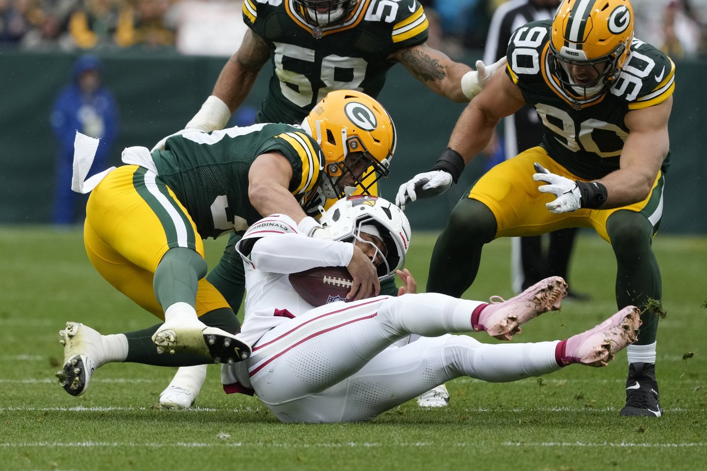 Doubs catches 2 TD passes in his return from a suspension to help Packers rout Cardinals 34-13 | iNFOnews.ca Doubs catches 2 TD passes in his return from a suspension to help Packers rout Cardinals 34-13 | iNFOnews.ca