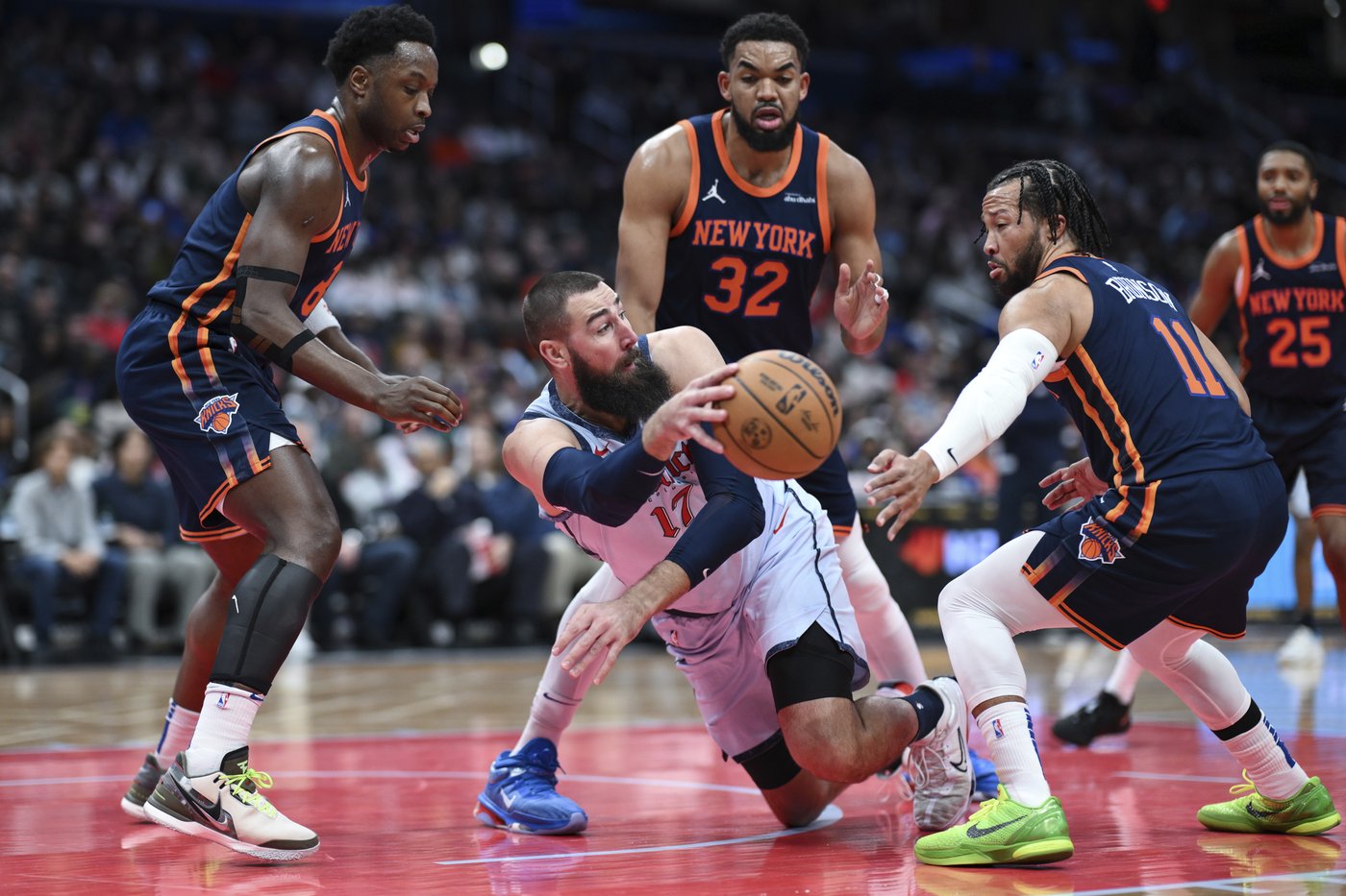 Hart's triple-double, Towns' 32 points lead Knicks to 8th straight win, 126-106 over Wizards | iNFOnews.ca Hart's triple-double, Towns' 32 points lead Knicks to 8th straight win, 126-106 over Wizards | iNFOnews.ca