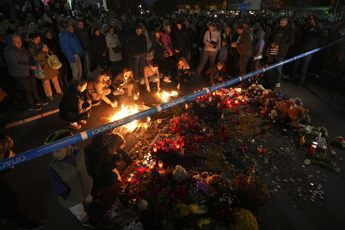 Hundreds hold vigil for victims of roof collapse in northern Serbian city | iNFOnews.ca Hundreds hold vigil for victims of roof collapse in northern Serbian city | iNFOnews.ca