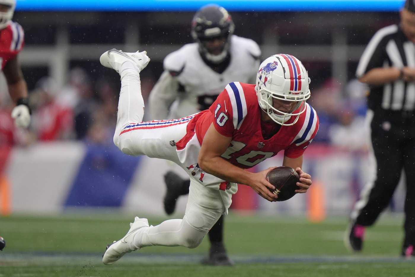 Drake Maye has an encouraging first start for the Patriots in a loss to the Texans | iNFOnews.ca Drake Maye has an encouraging first start for the Patriots in a loss to the Texans | iNFOnews.ca