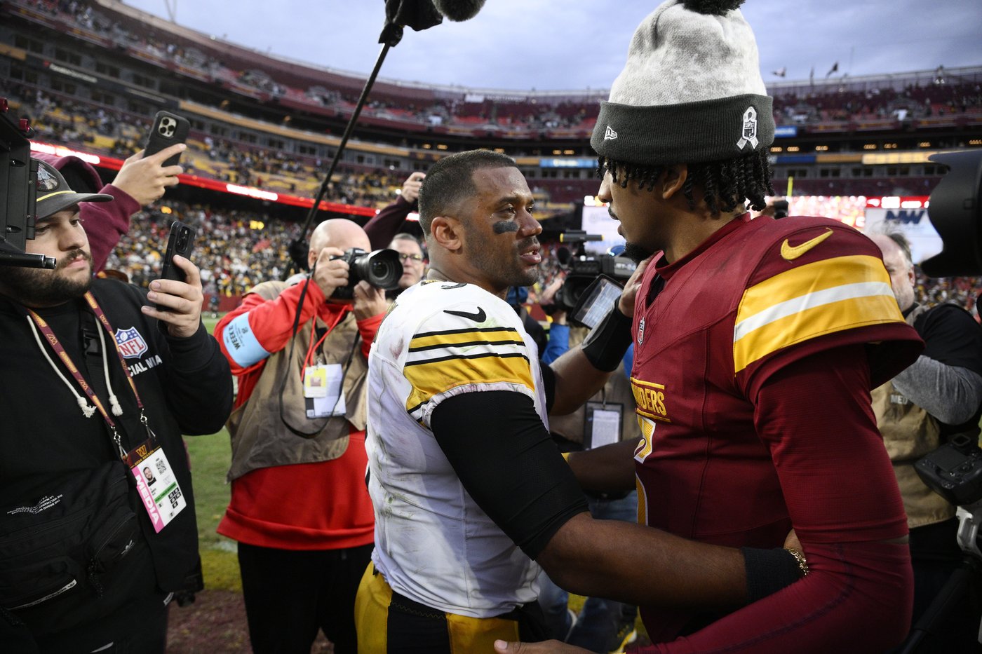 Russell Wilson's TD pass to Mike Williams lifts the Steelers over the Commanders 28-27 | iNFOnews.ca Russell Wilson's TD pass to Mike Williams lifts the Steelers over the Commanders 28-27 | iNFOnews.ca