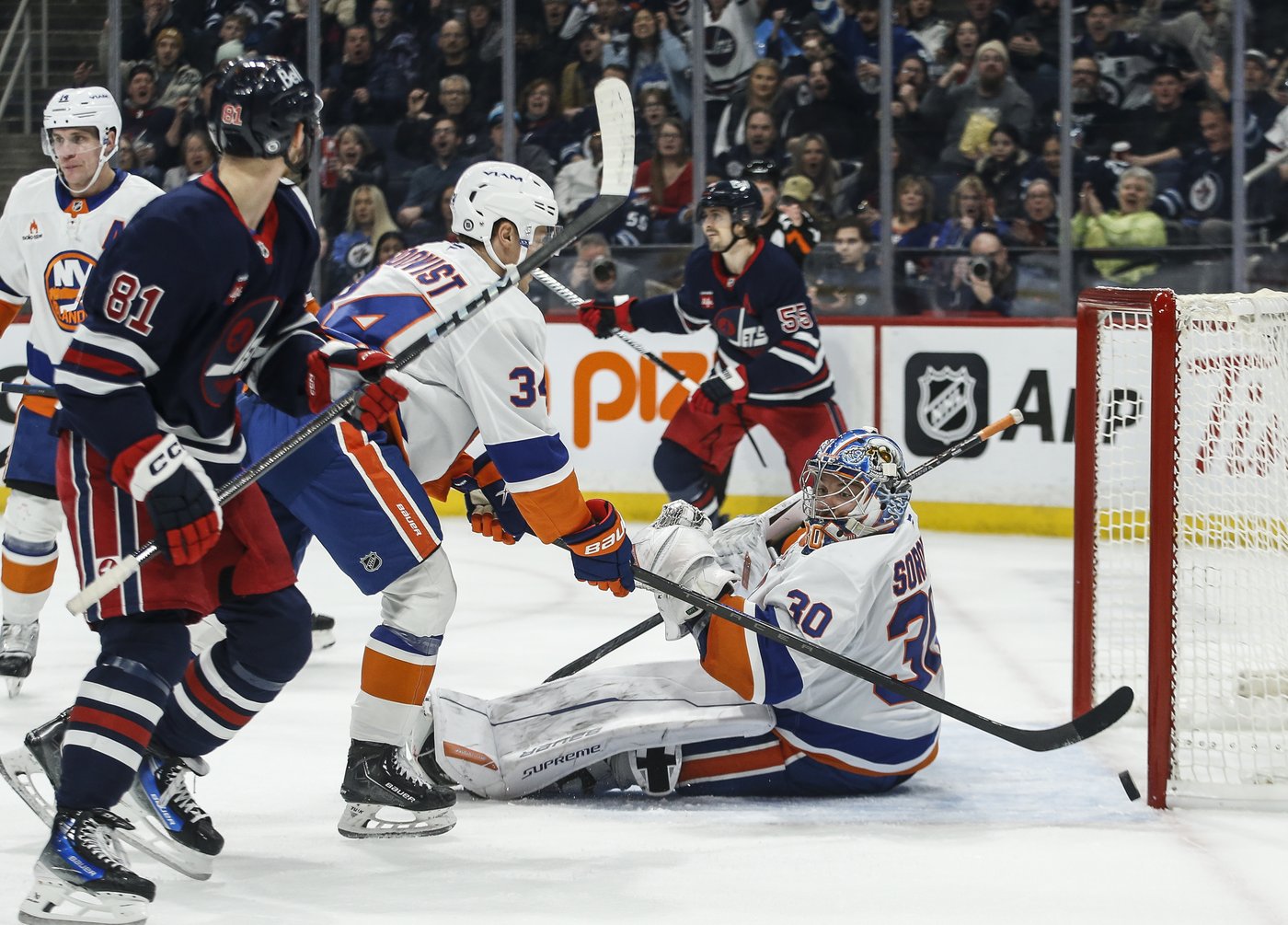 Gabriel Vilardi leads as Jets fend off Islanders 4-3 for eighth-straight win | iNFOnews.ca