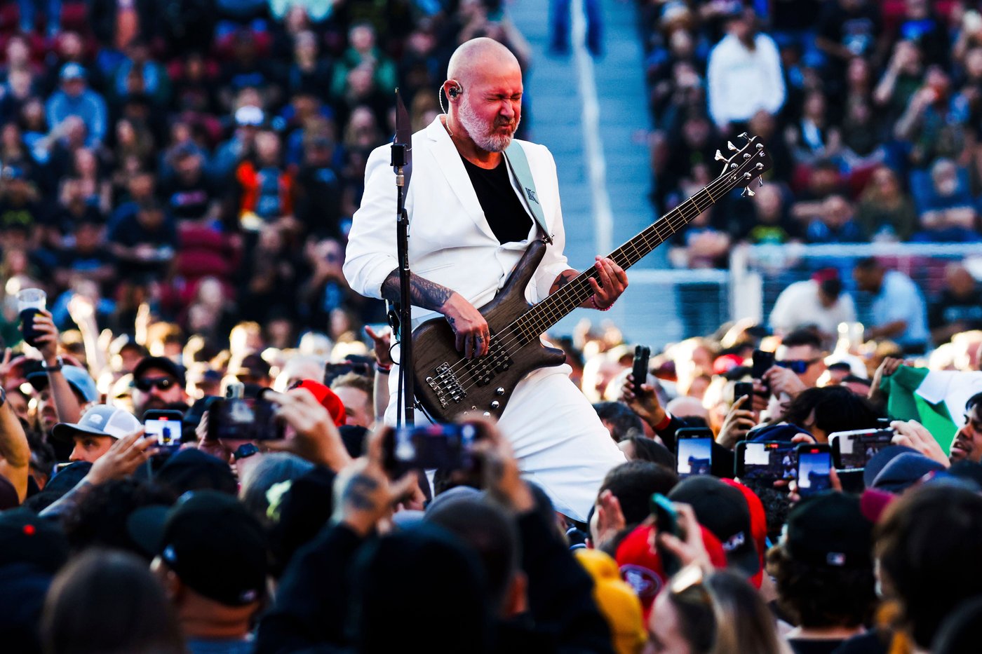 Limp Bizkit band members say bass player Sam Rivers has died | iNFOnews.ca Limp Bizkit band members say bass player Sam Rivers has died | iNFOnews.ca