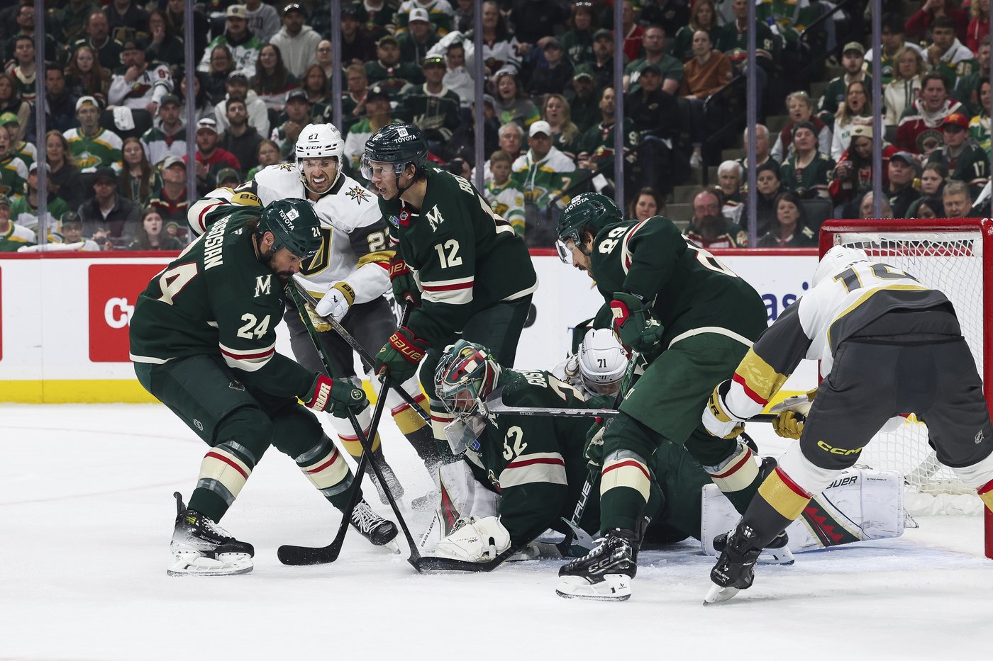 Barbashev scores in OT, Golden Knights beat Wild 4-3 to even series | iNFOnews.ca Barbashev scores in OT, Golden Knights beat Wild 4-3 to even series | iNFOnews.ca