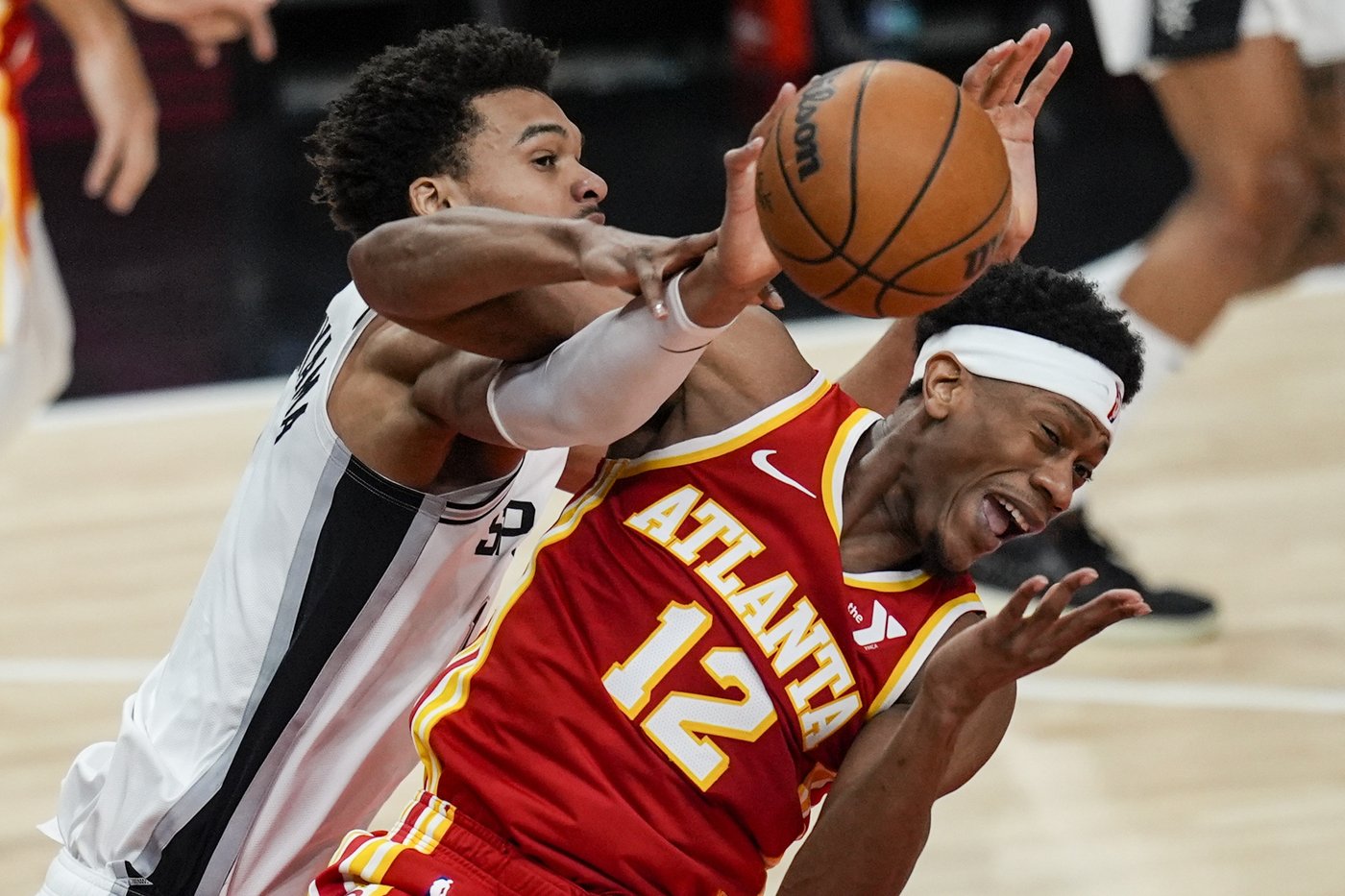 De'Andre Hunter traded by Atlanta to Cleveland for package of players and picks | iNFOnews.ca De'Andre Hunter traded by Atlanta to Cleveland for package of players and picks | iNFOnews.ca