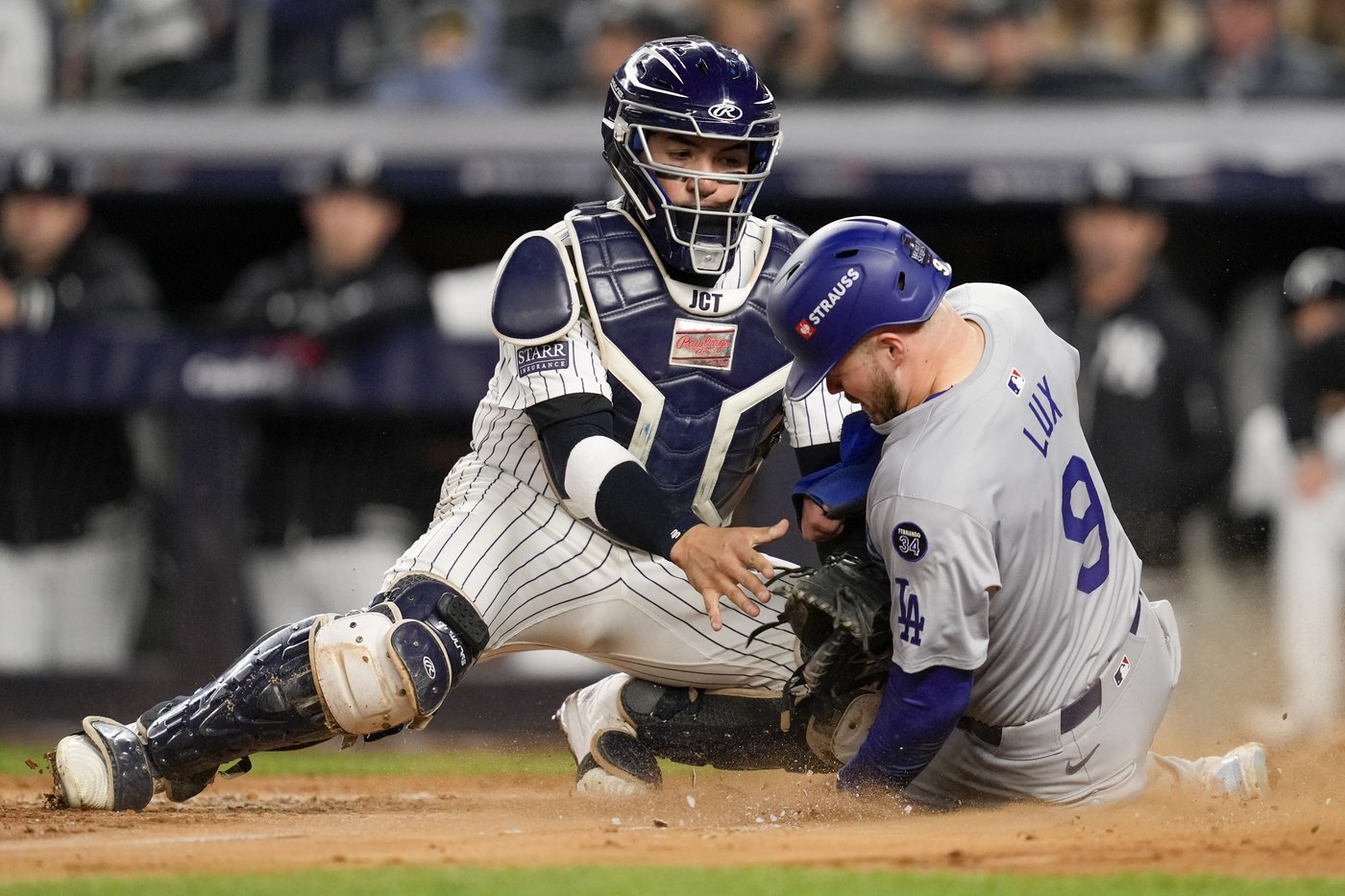 Freeman, Buehler lead Dodgers past slumping Yankees 4-2, take 3-0 lead in World Series | iNFOnews.ca