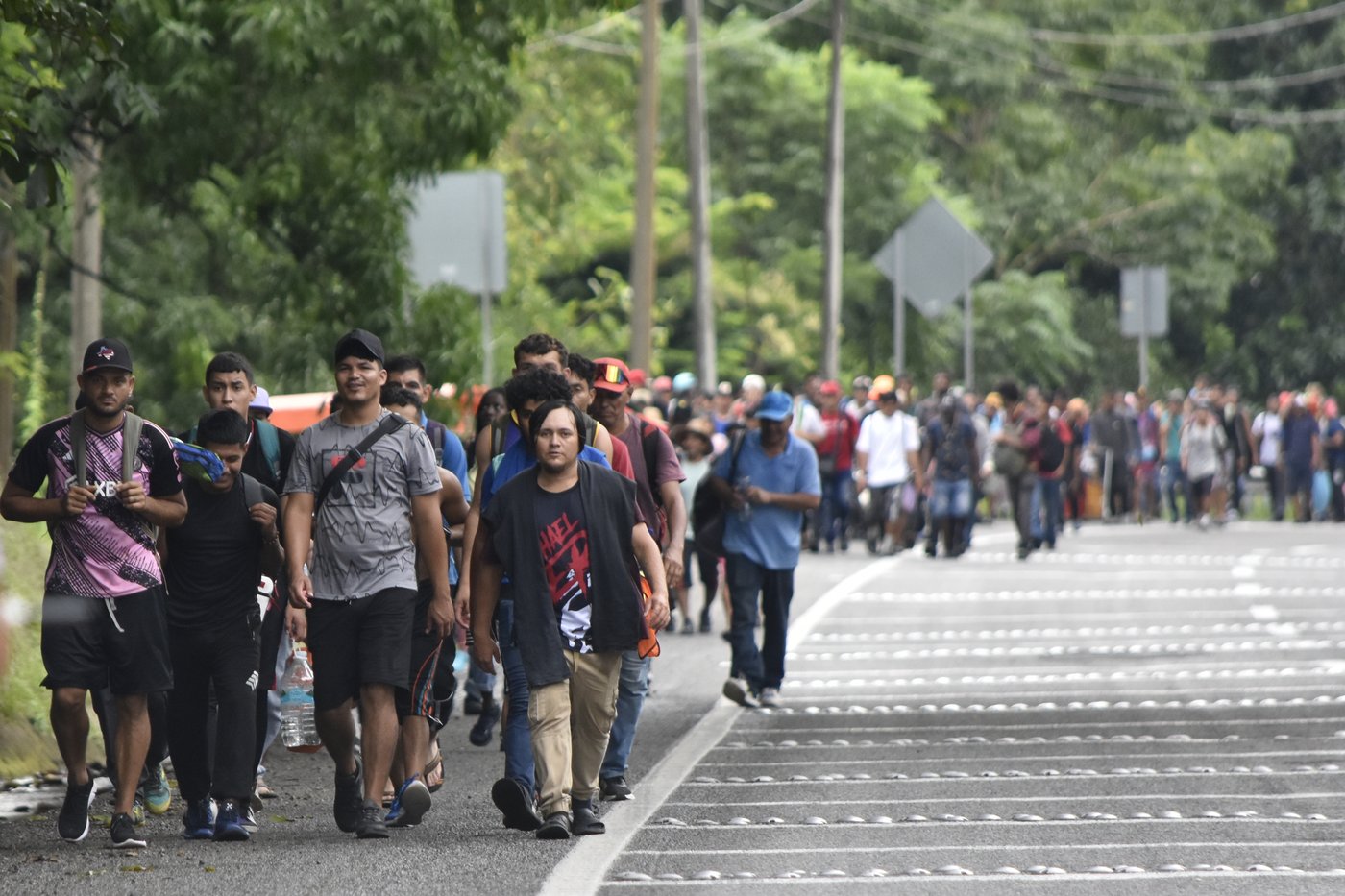 About 1,500 migrants form a new caravan in Mexico. Here's what it means | iNFOnews.ca