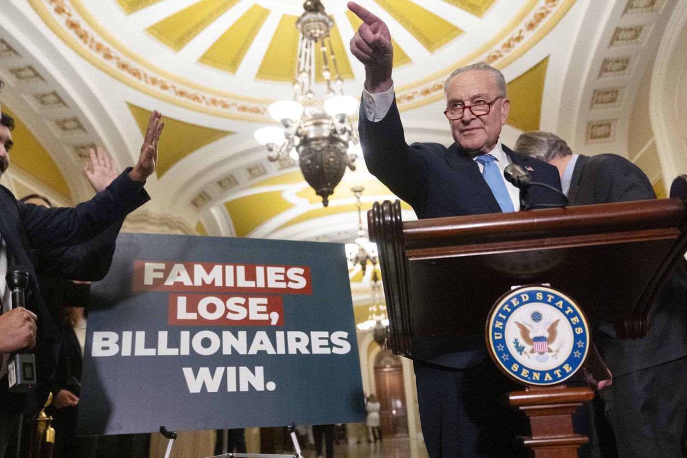 Democrats channel their outrage over DOGE, Ukraine and more in marathon Senate session | iNFOnews.ca Democrats channel their outrage over DOGE, Ukraine and more in marathon Senate session | iNFOnews.ca