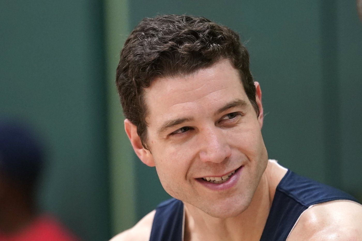 Jimmer Fredette, AP college player of the year in 2011 and 2024 US Olympian, retires from basketball | iNFOnews.ca