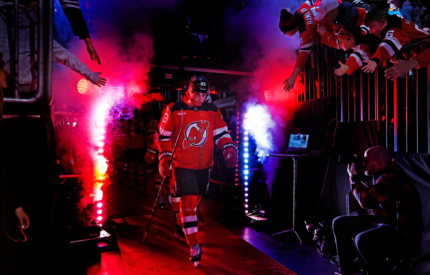 Devils agree with defenseman Luke Hughes on a 7-year, $63 million contract | iNFOnews.ca